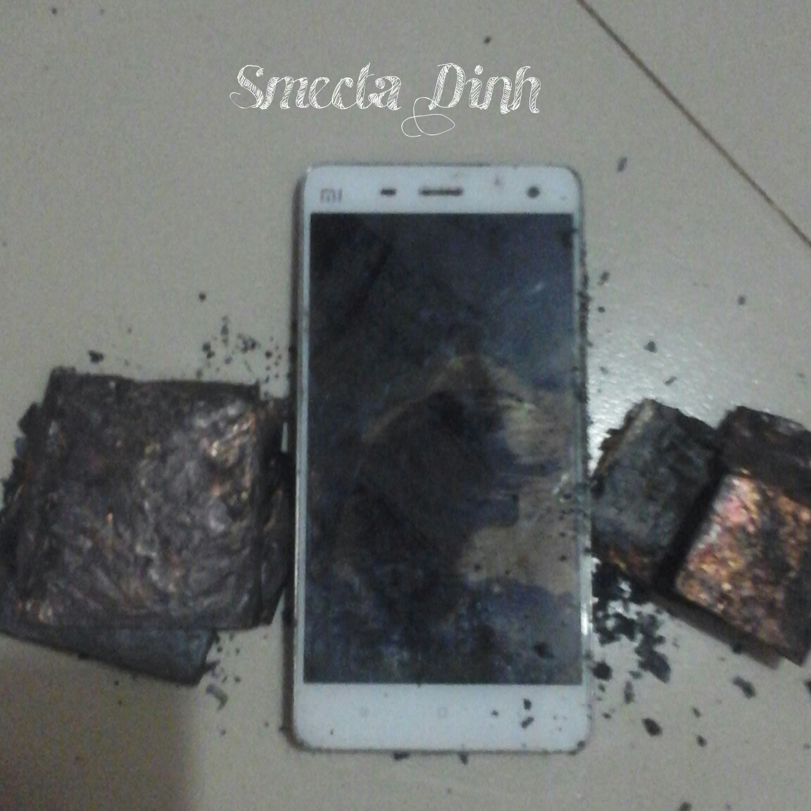 Dien thoai Xiaomi phat no tai Viet Nam hinh anh