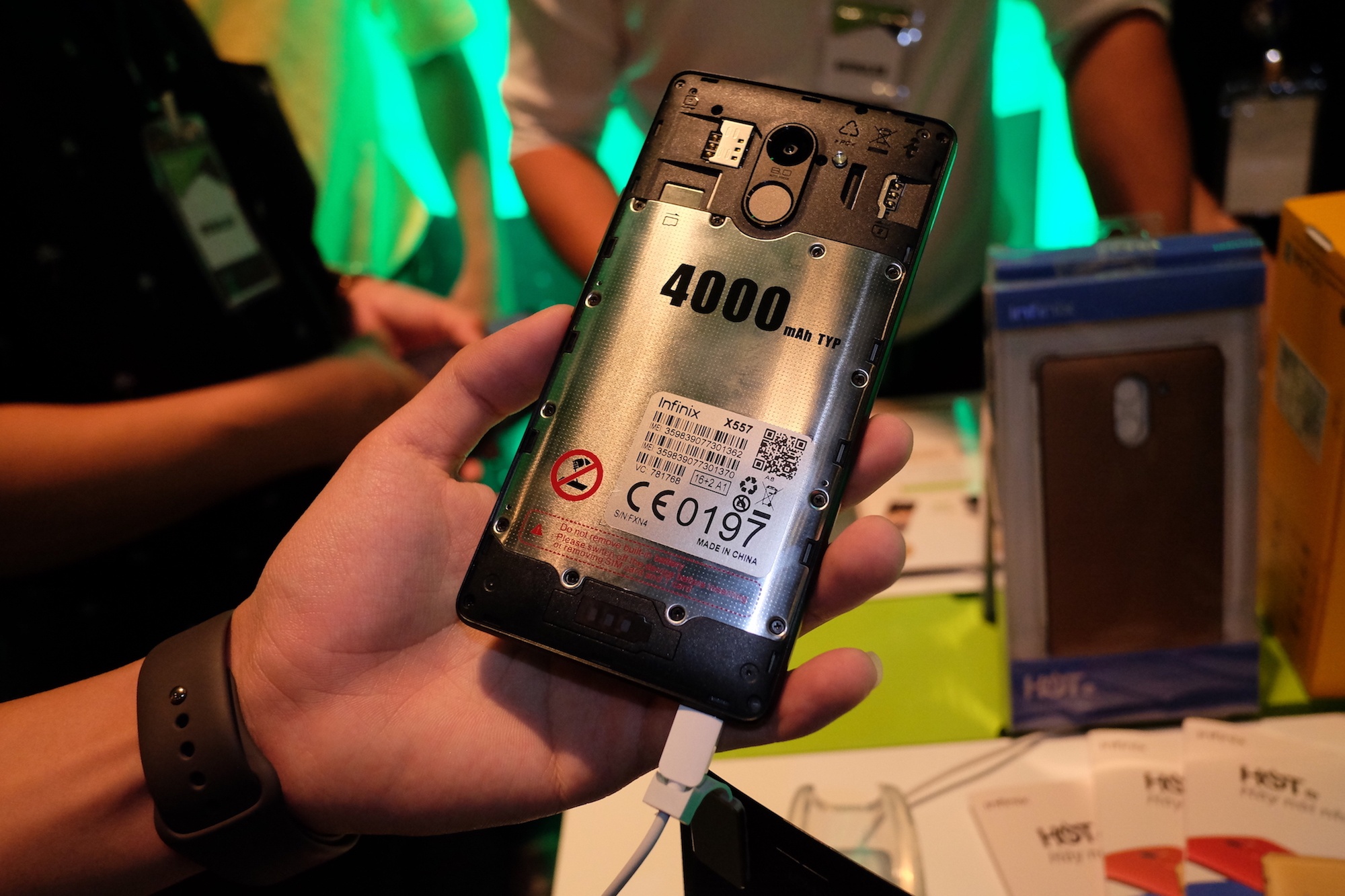 Infinix Note 3 va Hot 4 anh 2