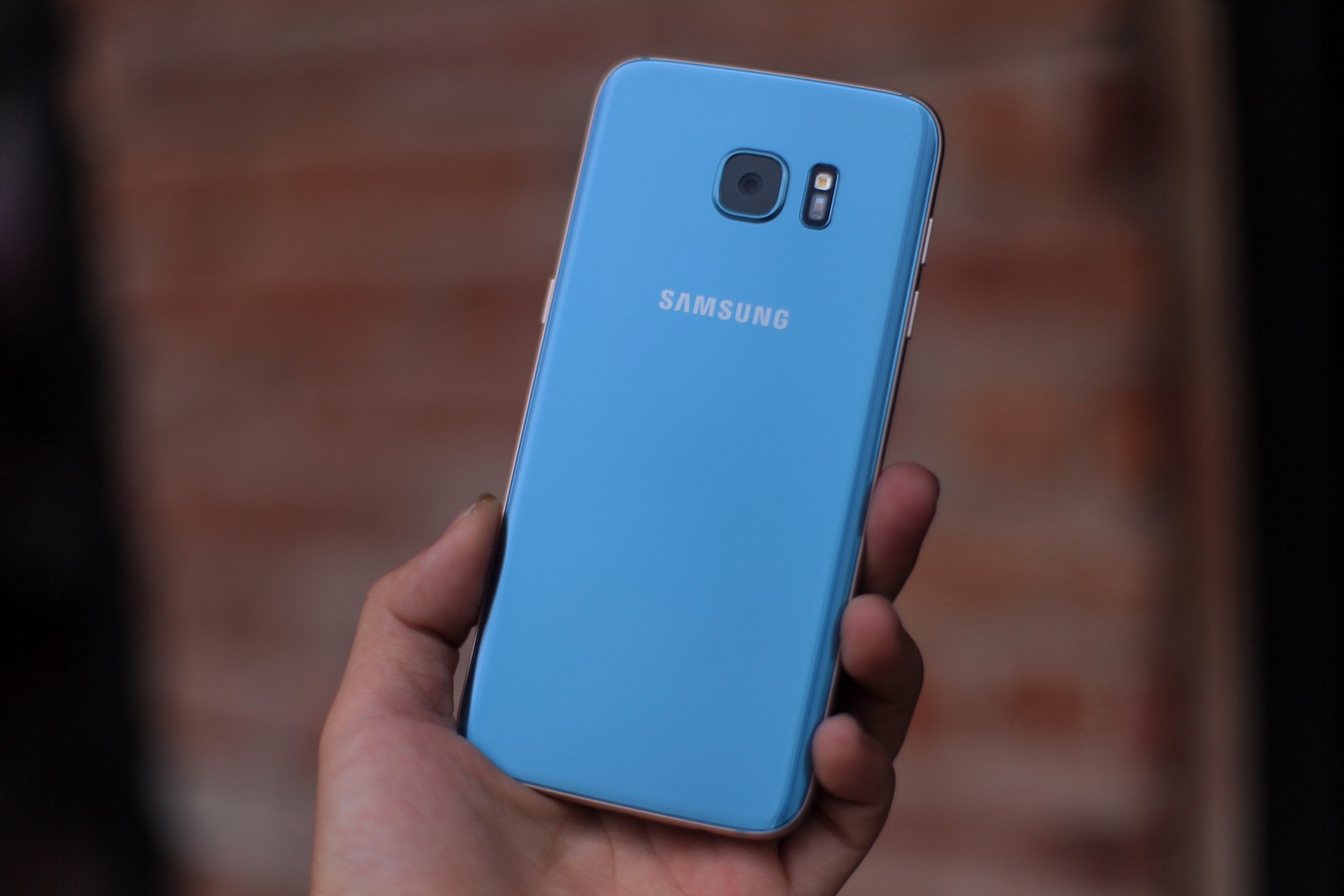 Samsung Galaxy S7 Xanh san ho tai Viet Nam, anh 1