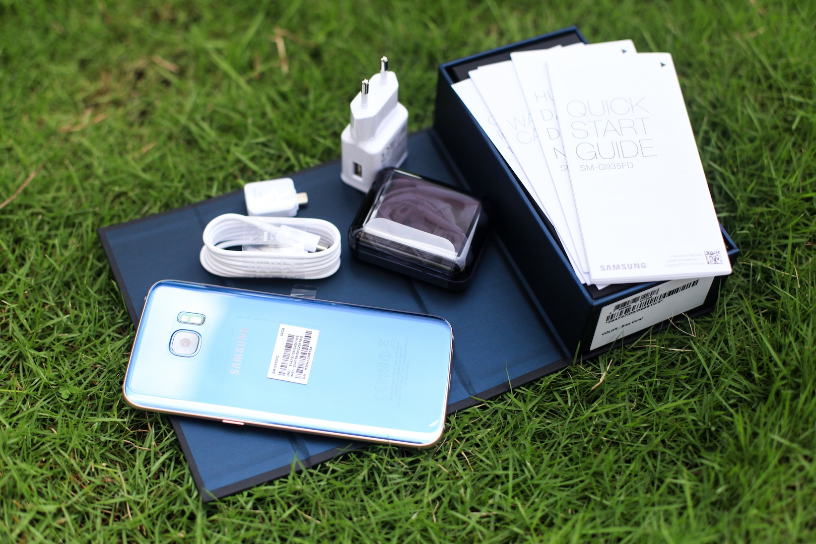 Samsung Galaxy S7 edge Blue Coral anh 2