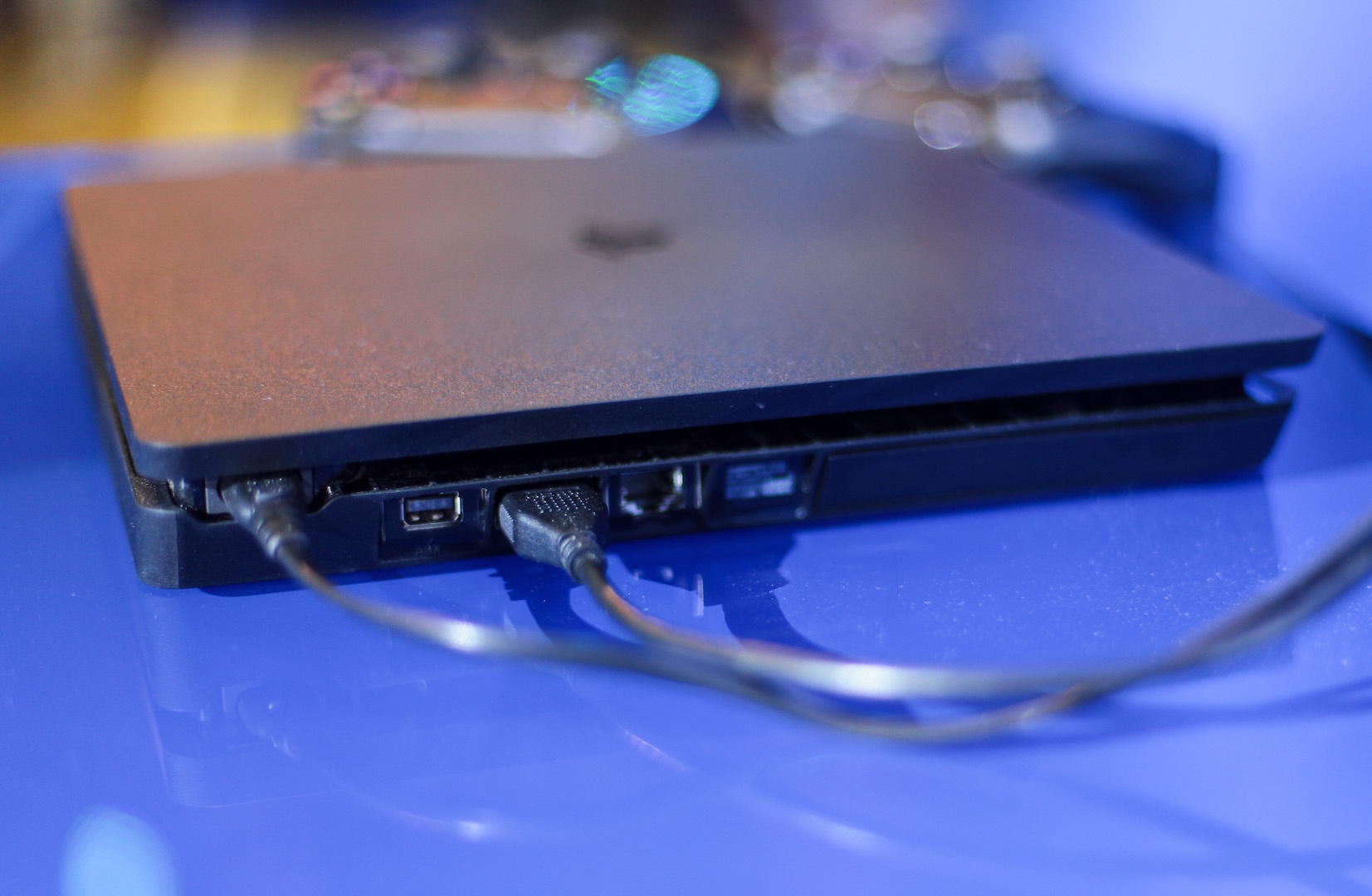 Sony PlaySation 4 Slim gia anh 7