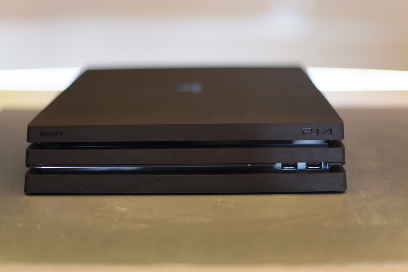 Sony PlaySation 4 Slim gia anh 10