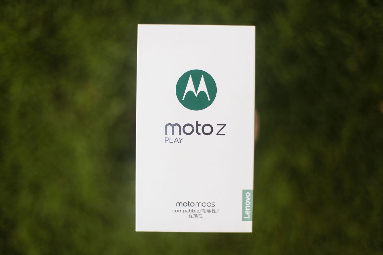 Moto Z Play tai Viet Nam anh 1