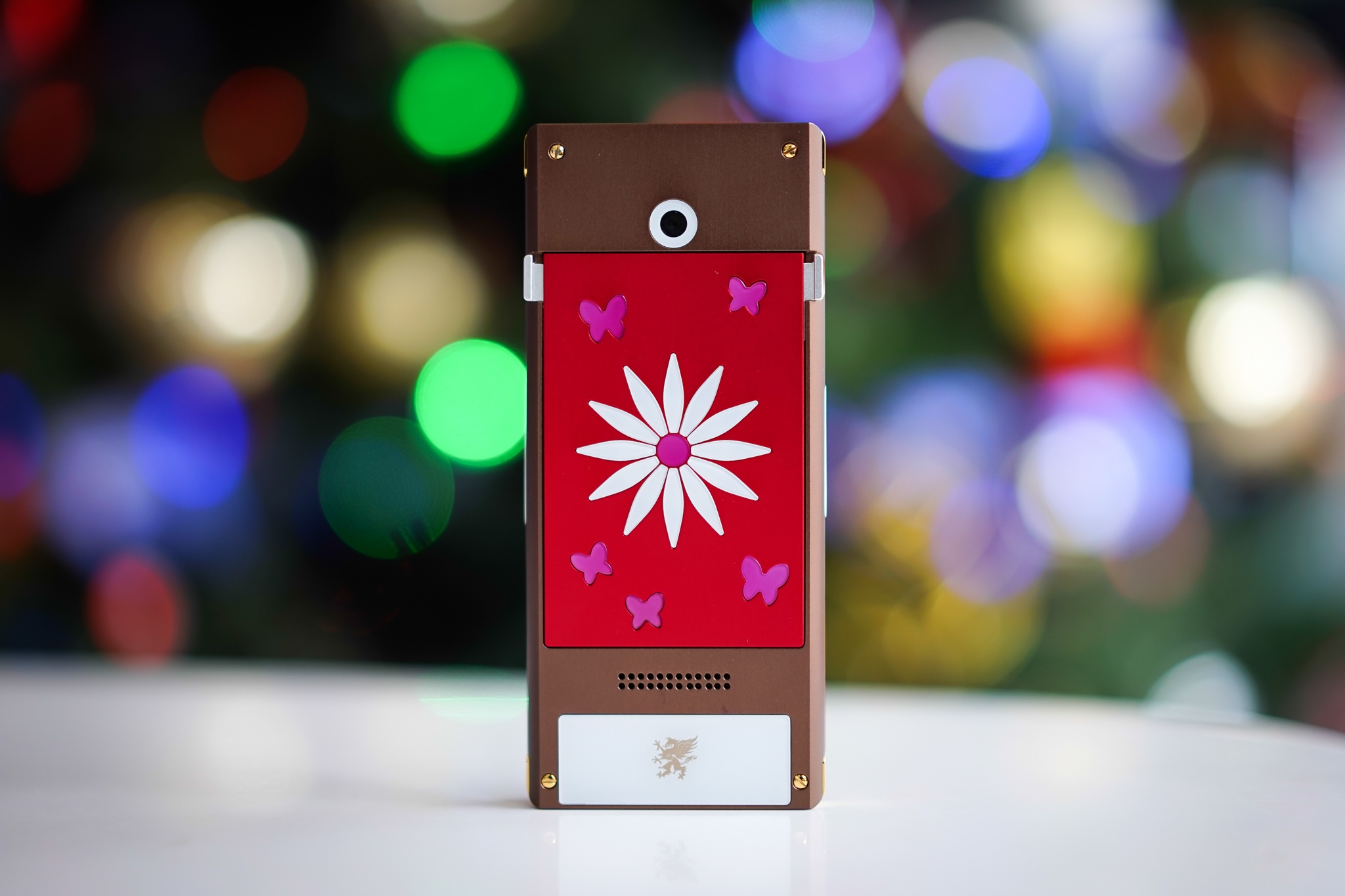 Anh Mobiado Fleur cho nu gia 85 trieu dong tai Viet Nam hinh anh