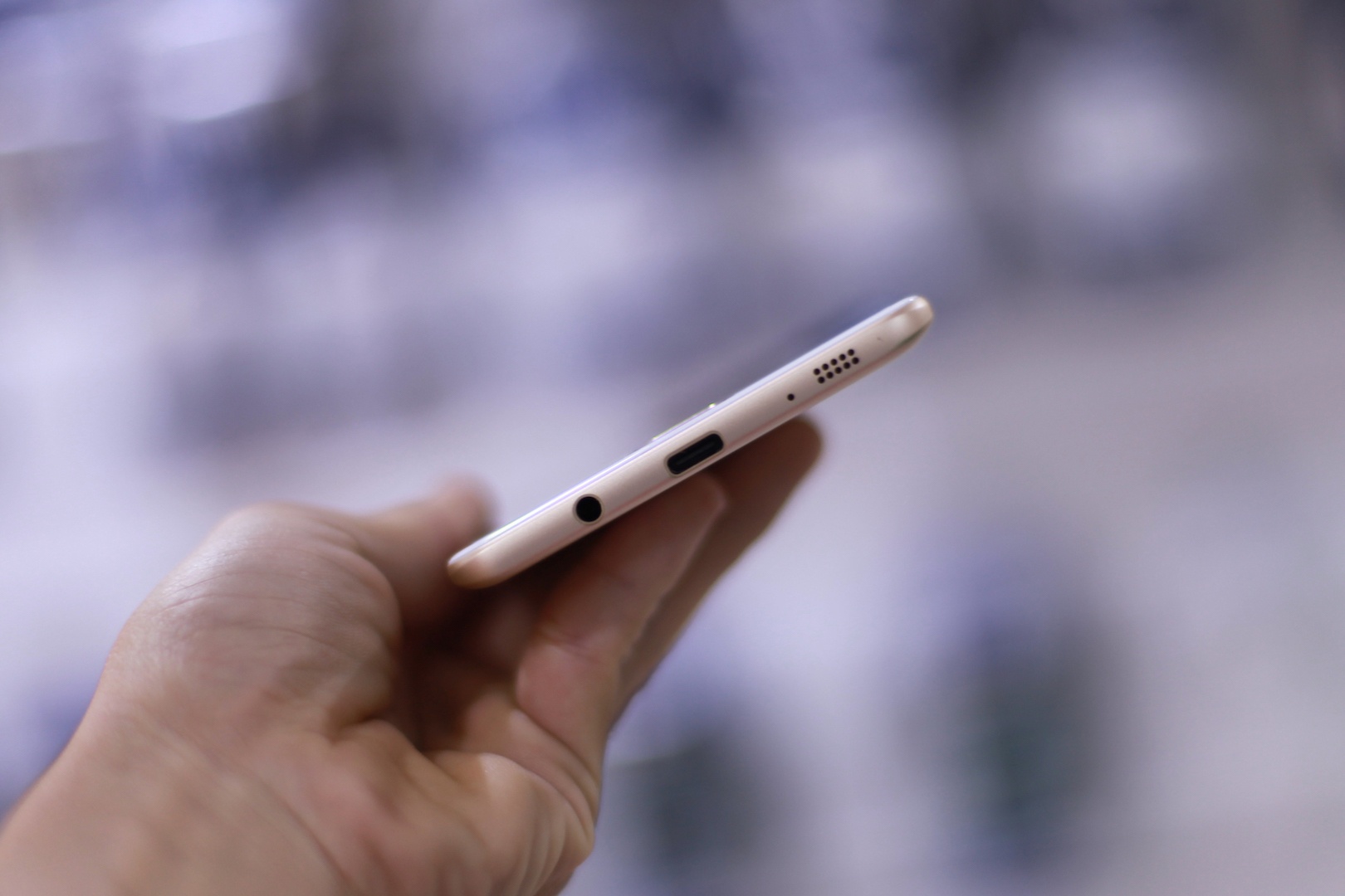 Samsung Galaxy C9 Pro tai Viet Nam anh 9