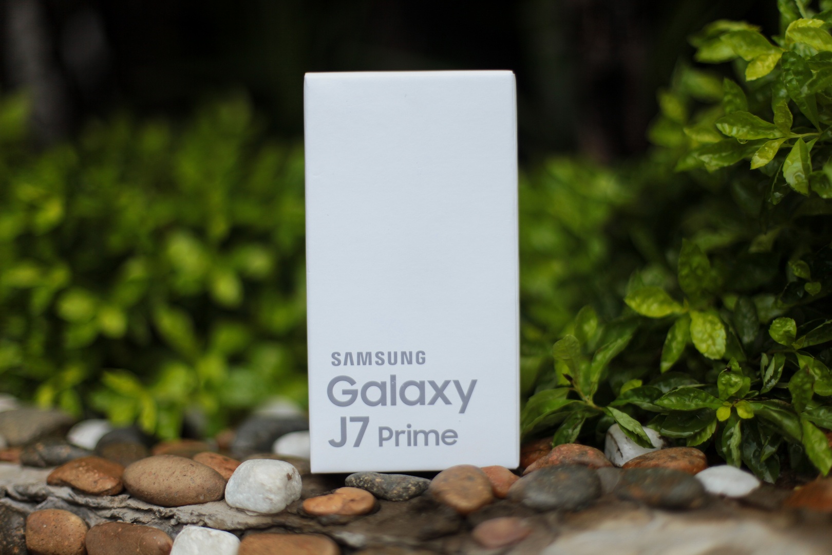 Samsung Galaxy J7 prime anh 1
