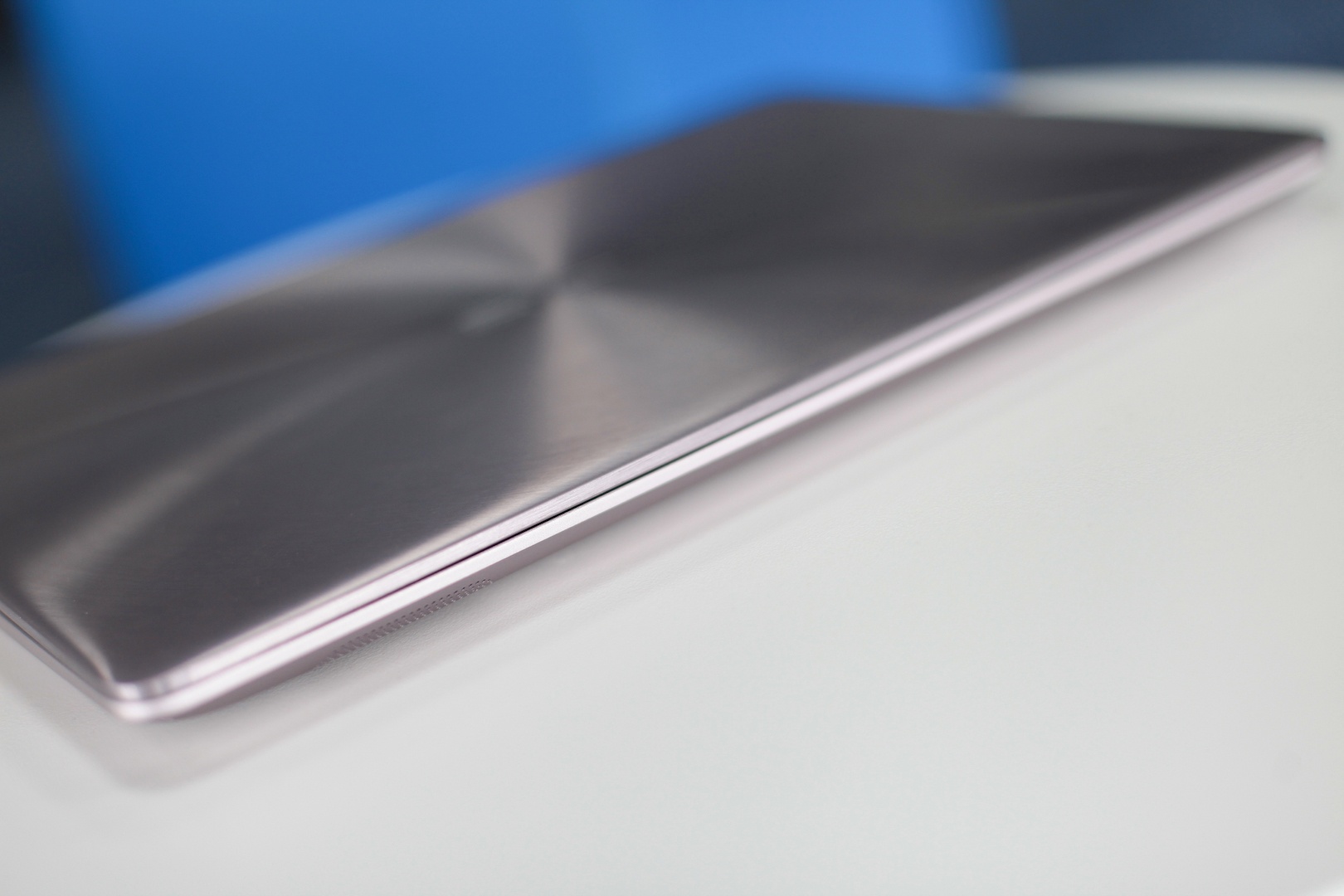 Asus Zenbook UX410 anh 5