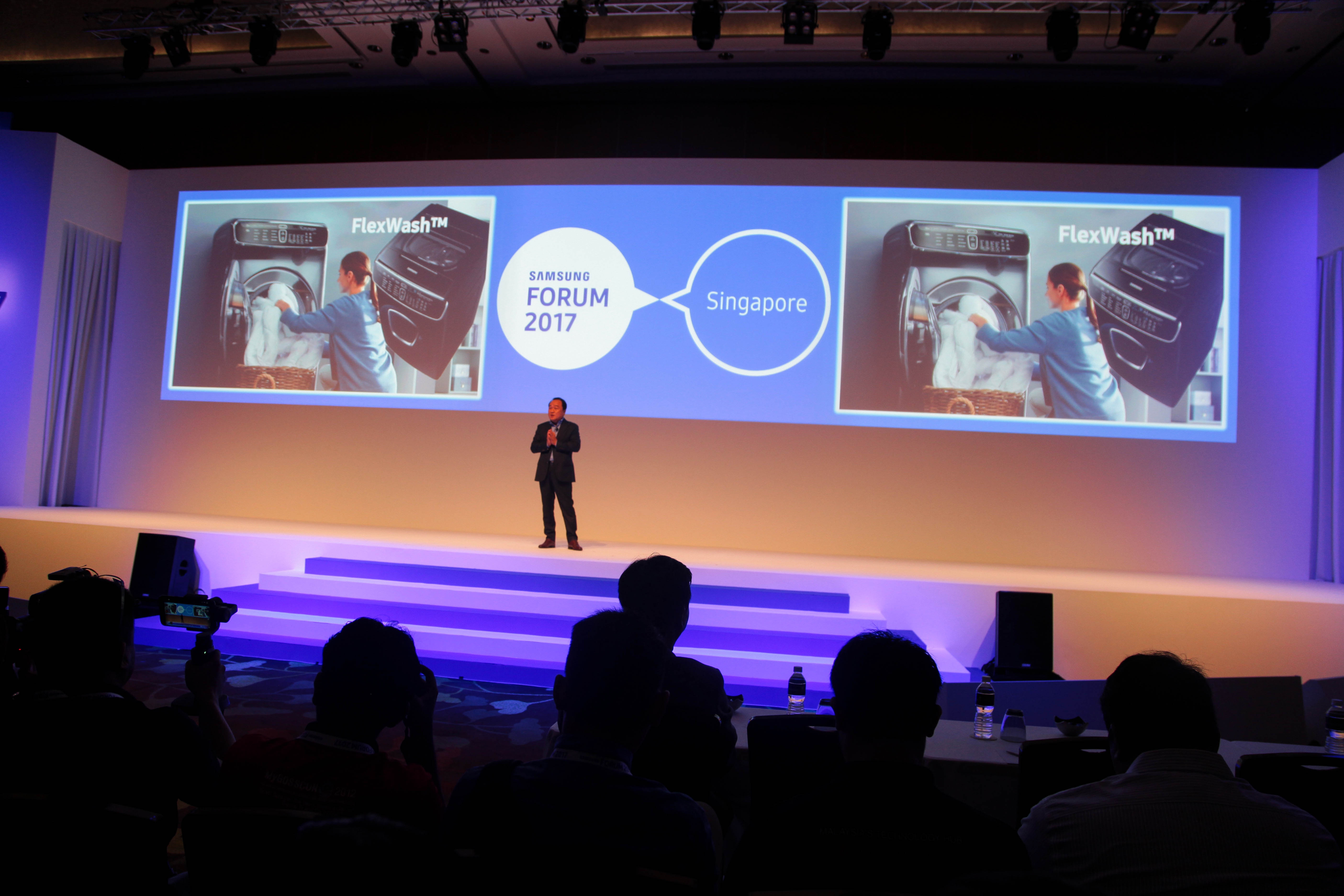 Samsung SEA Forum 2017 khai mac anh 1