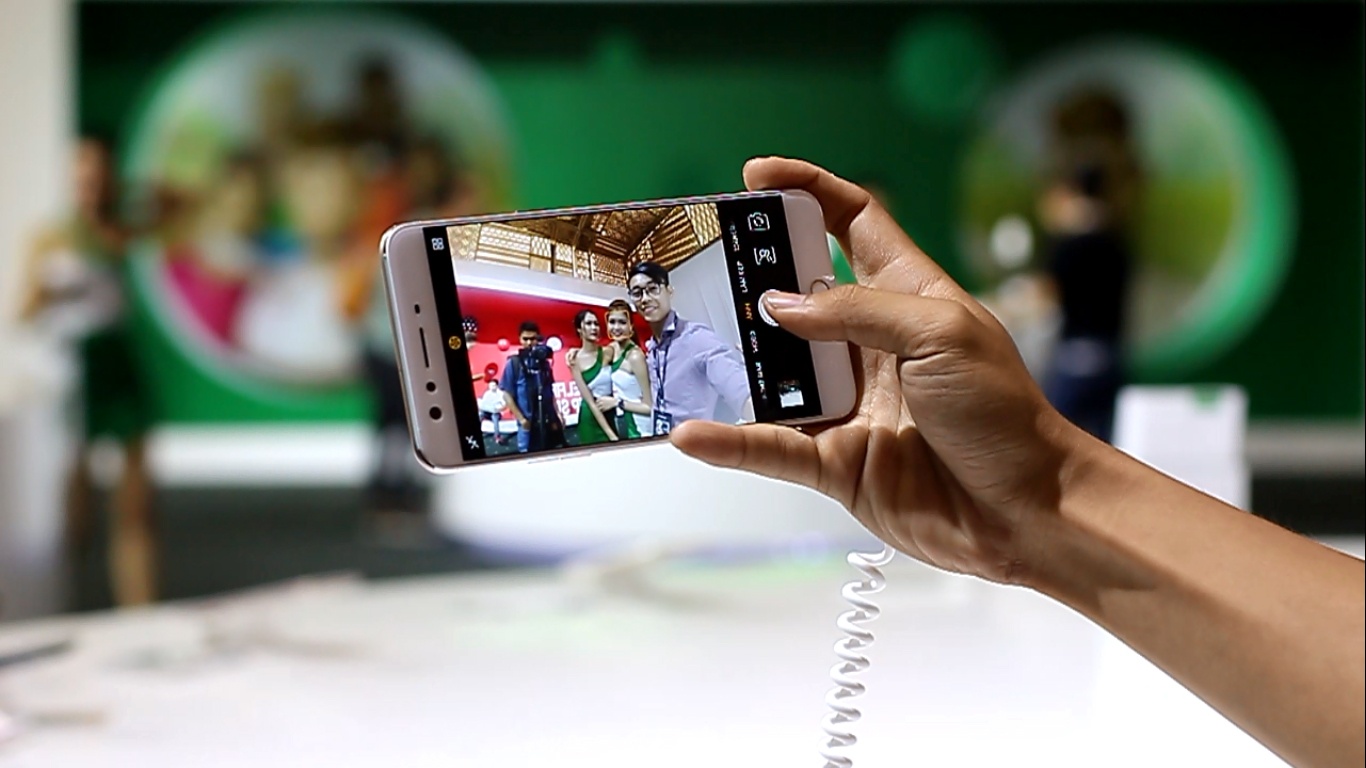 Trai nghiem nhanh camera selfie kep tren Oppo F3 Plus hinh anh