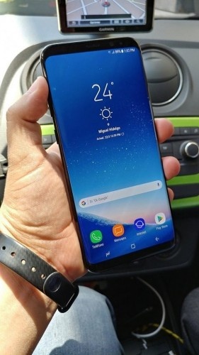Video tren tay Samsung Galaxy S8 Plus hinh anh