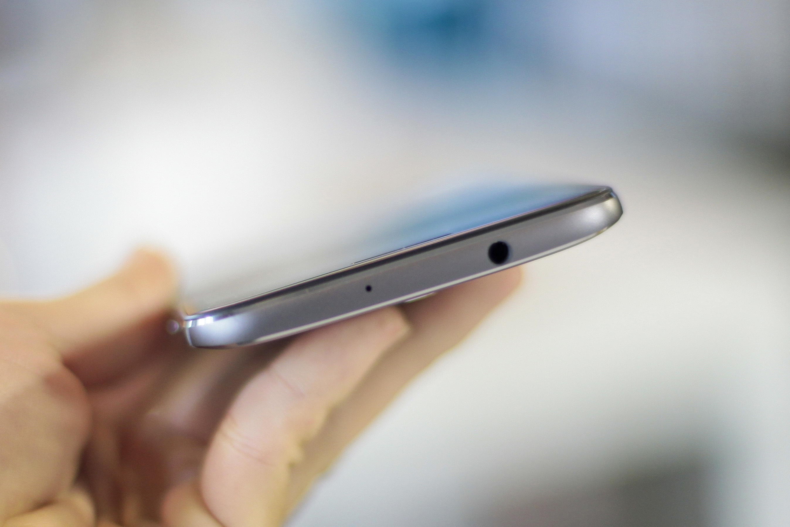 Leovo Moto M ảnh 7 Leovo Moto M anh 7