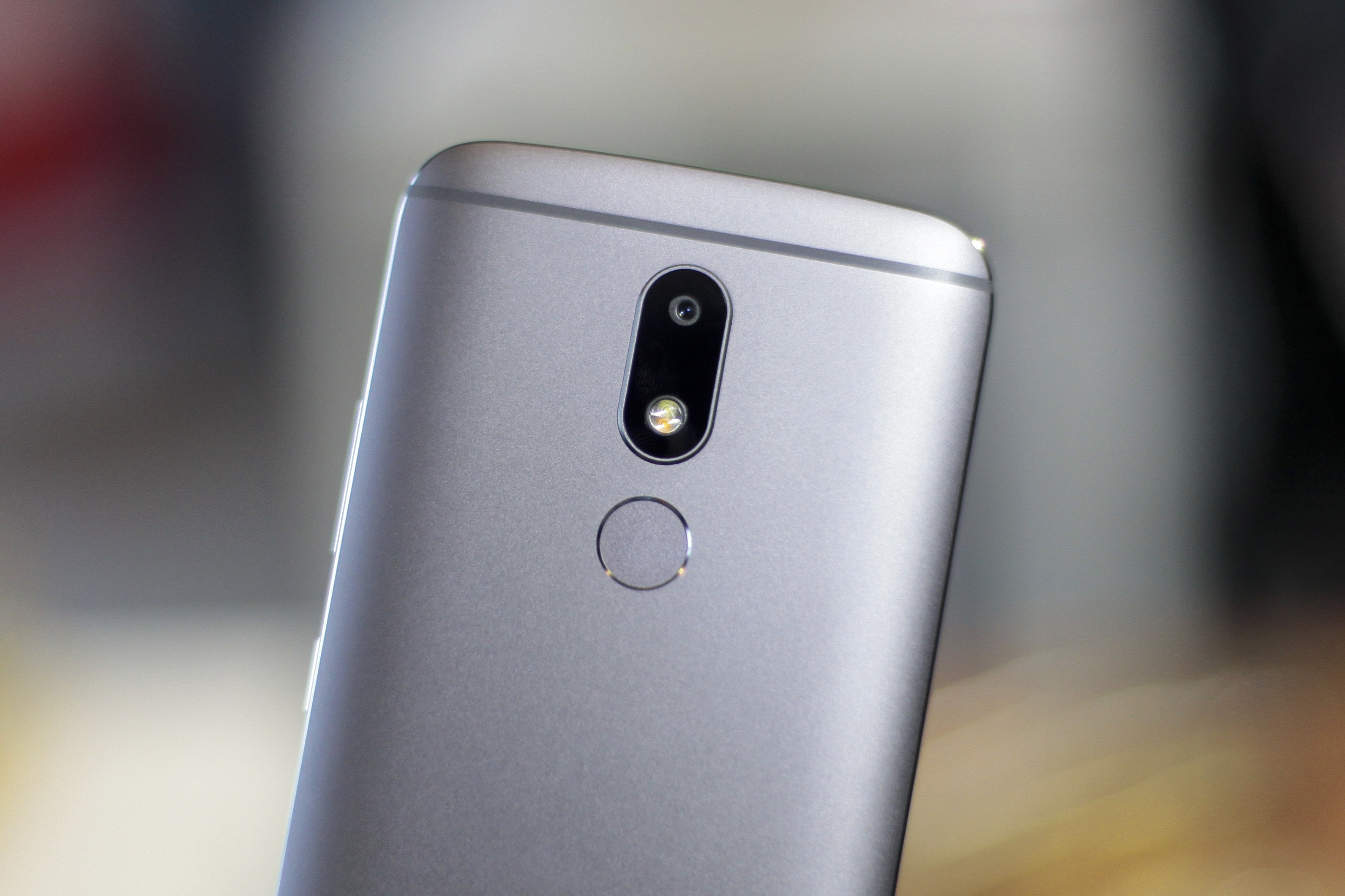 Leovo Moto M ảnh 4 Leovo Moto M anh 4