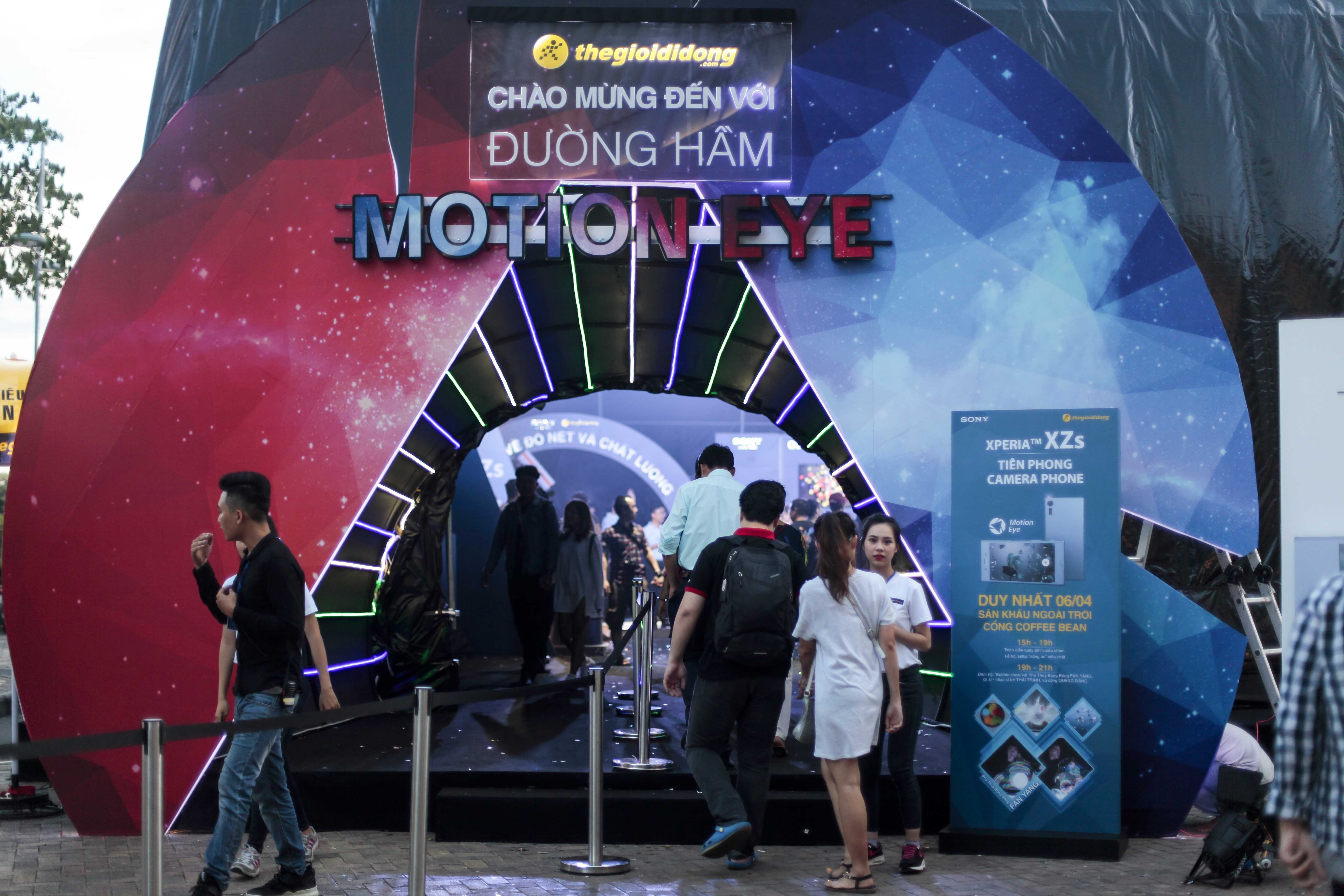 Sony Xperia XZs anh 1