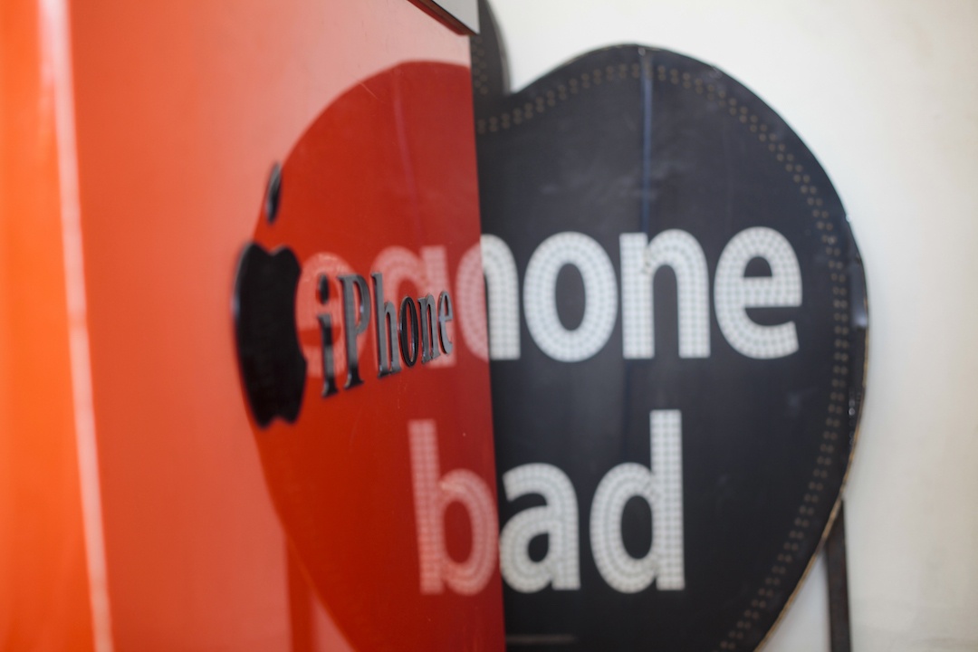 Do bang hieu co the giet chet iPhone xach tay hinh anh