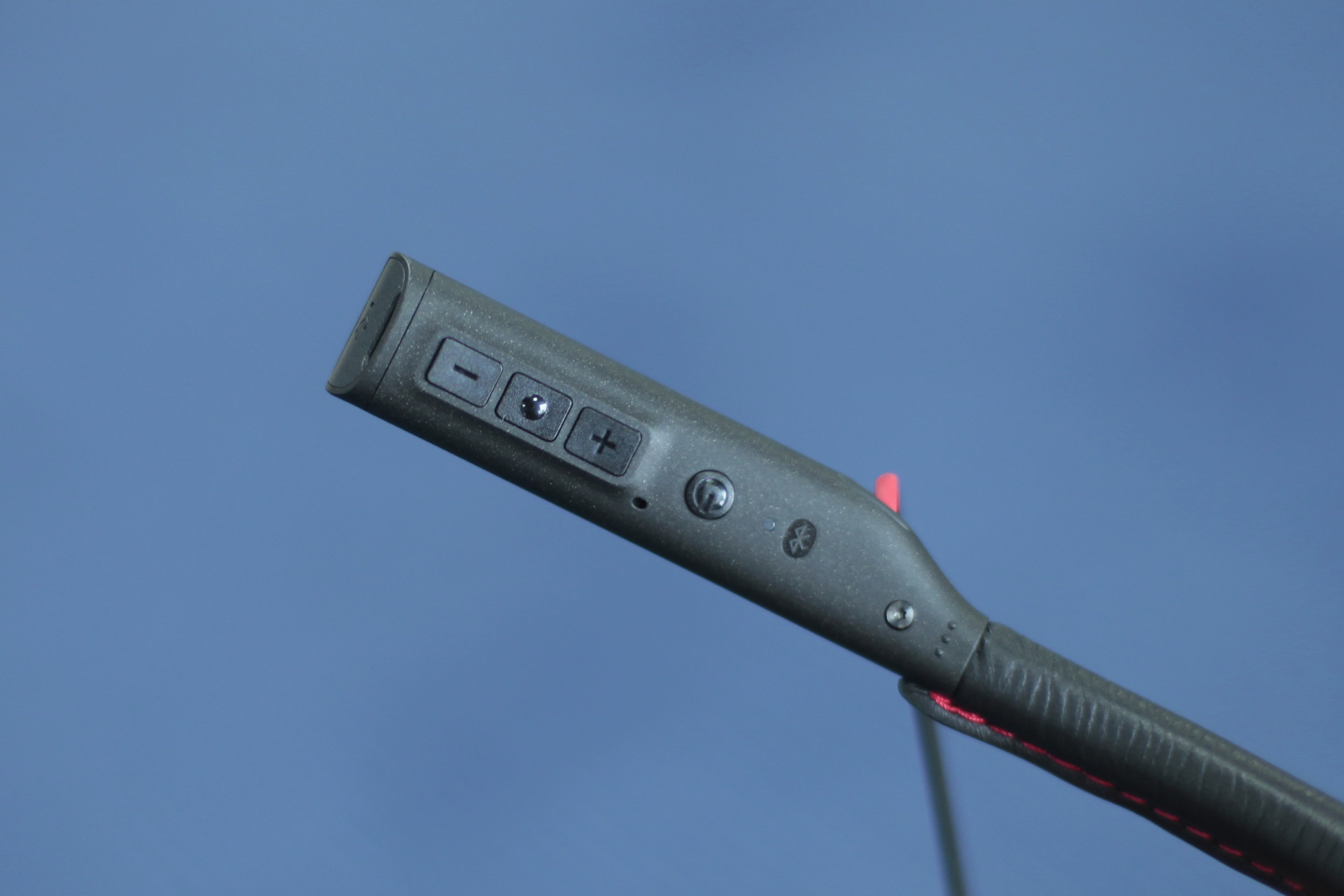 Shennheiser momentum In-Ear Wireless ảnh 6 Shennheiser momentum In-Ear Wireless anh 6