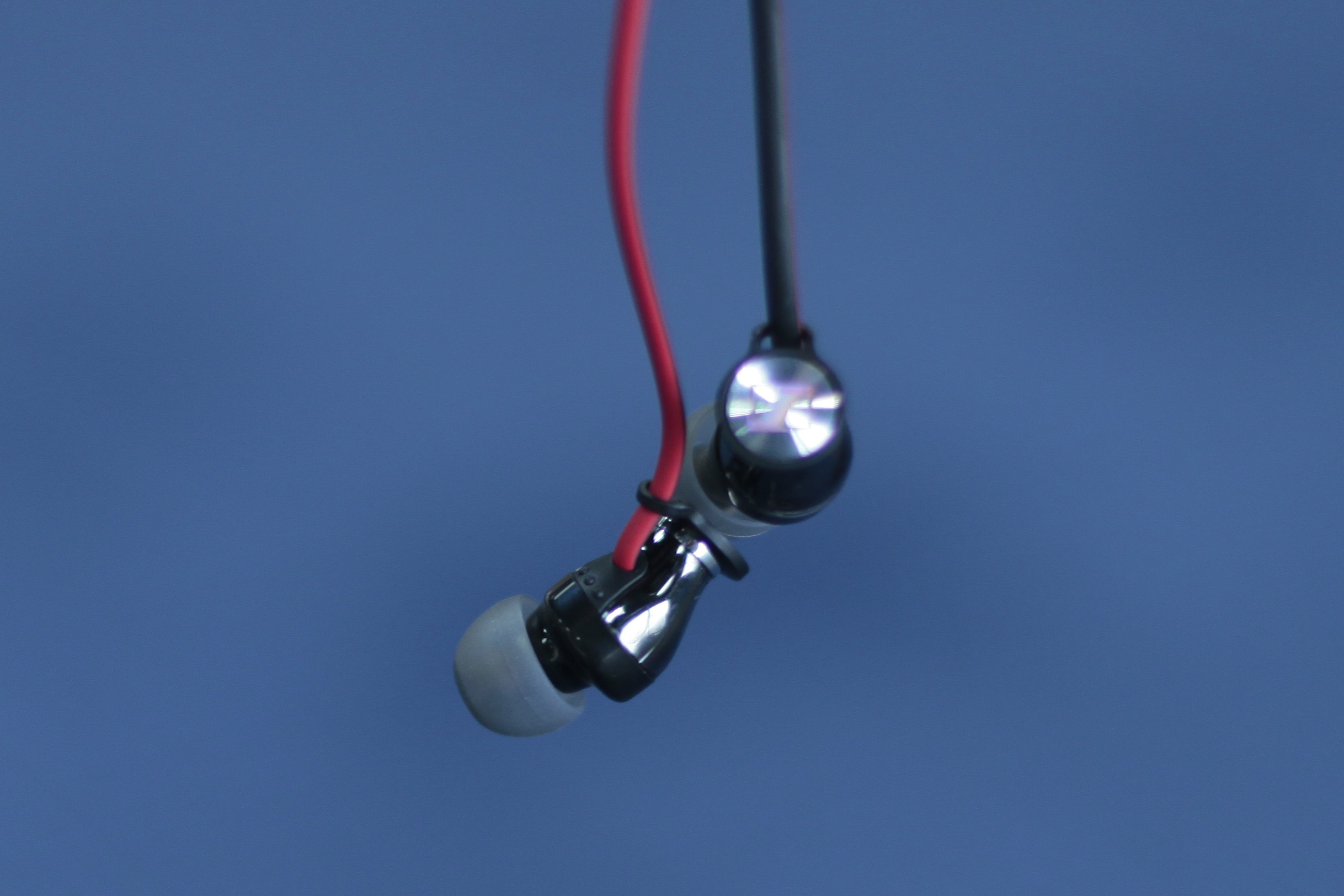 Shennheiser momentum In-Ear Wireless ảnh 7 Shennheiser momentum In-Ear Wireless anh 7