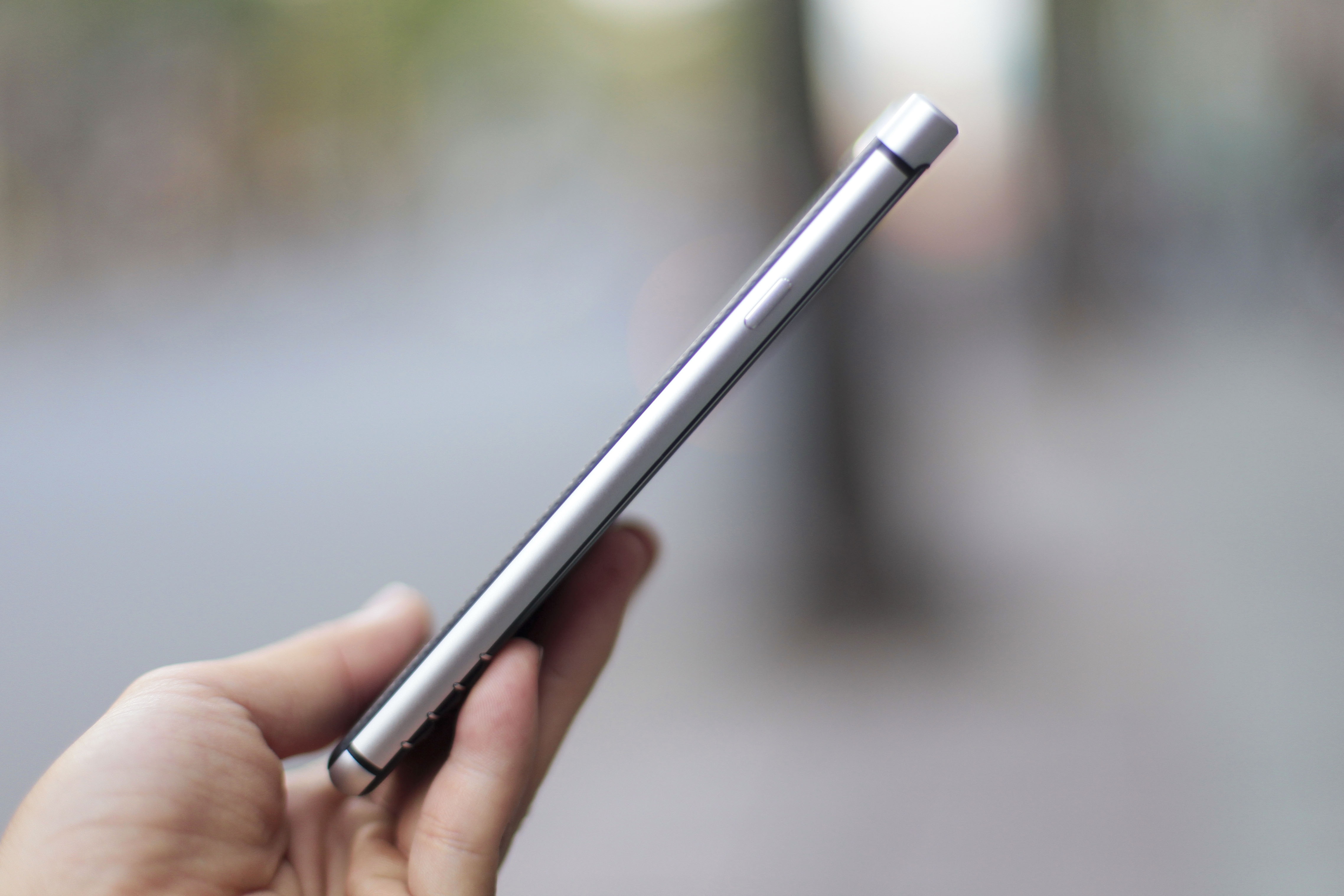 BlackBerry KeyOne ảnh 6 BlackBerry KeyOne anh 6