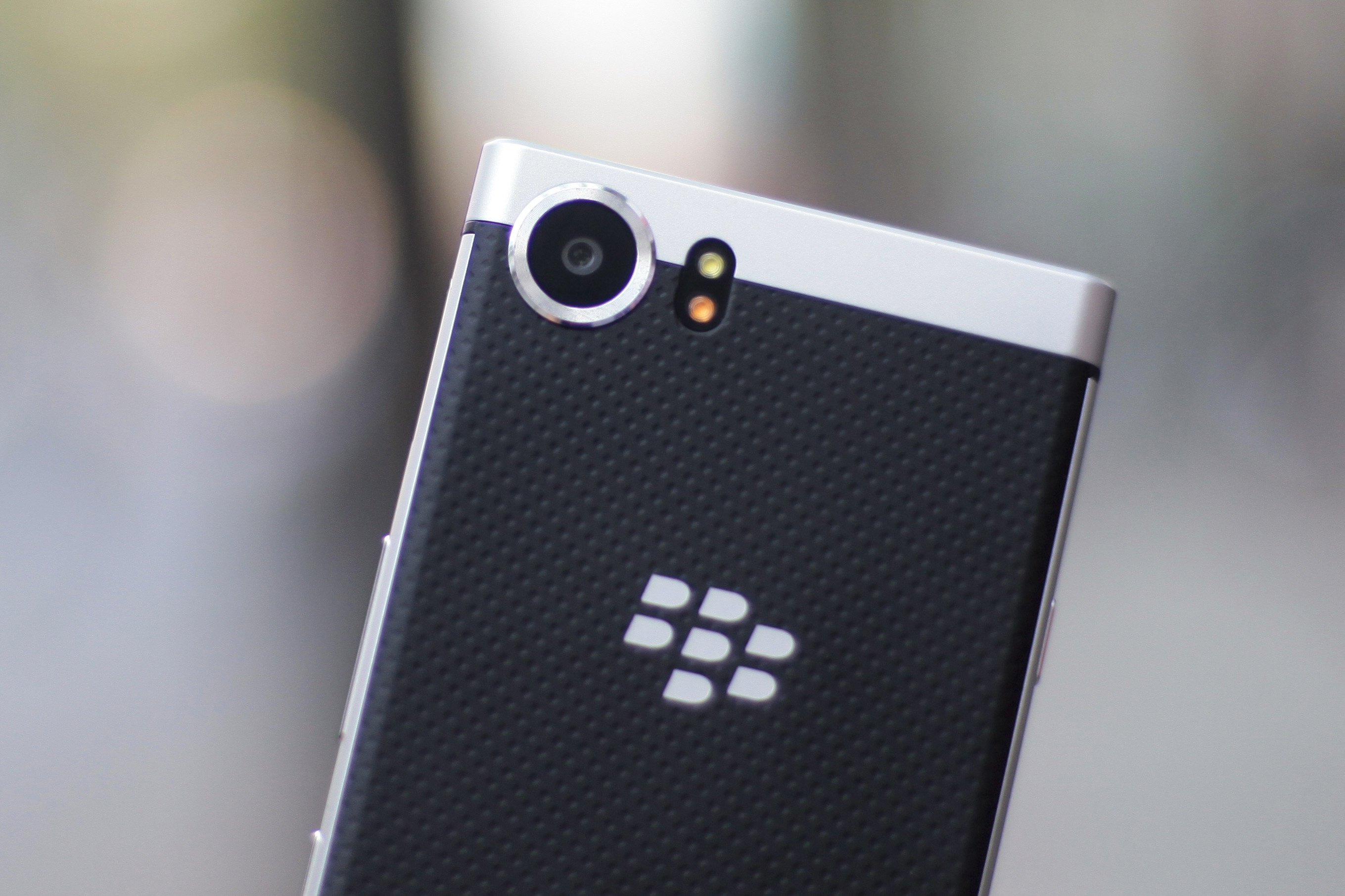 BlackBerry KeyOne ảnh 5 BlackBerry KeyOne anh 5