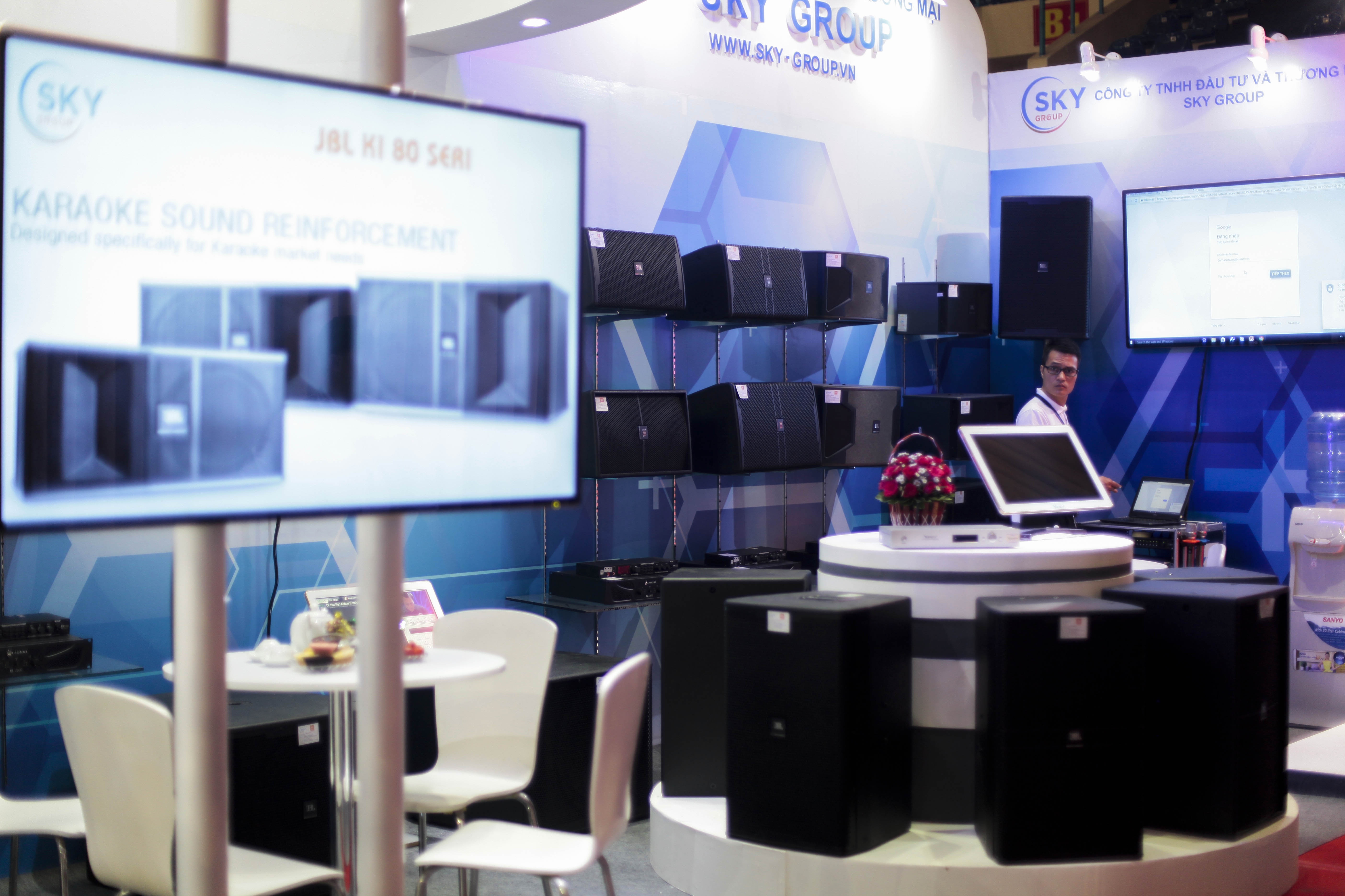 Mot vong trien lam am thanh bieu dien quoc te dau tien tai VN hinh anh