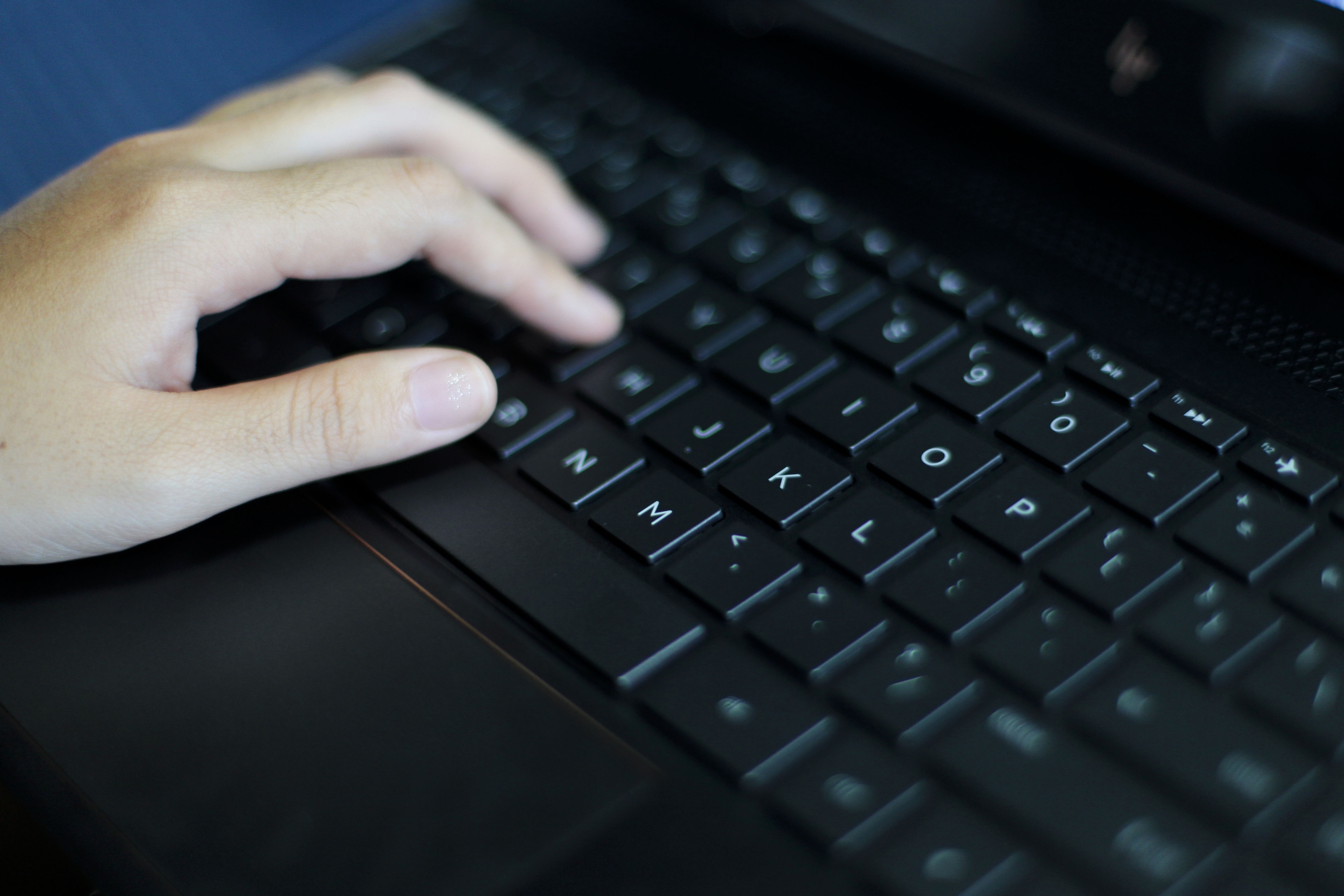 HP Spectre x360 anh 10