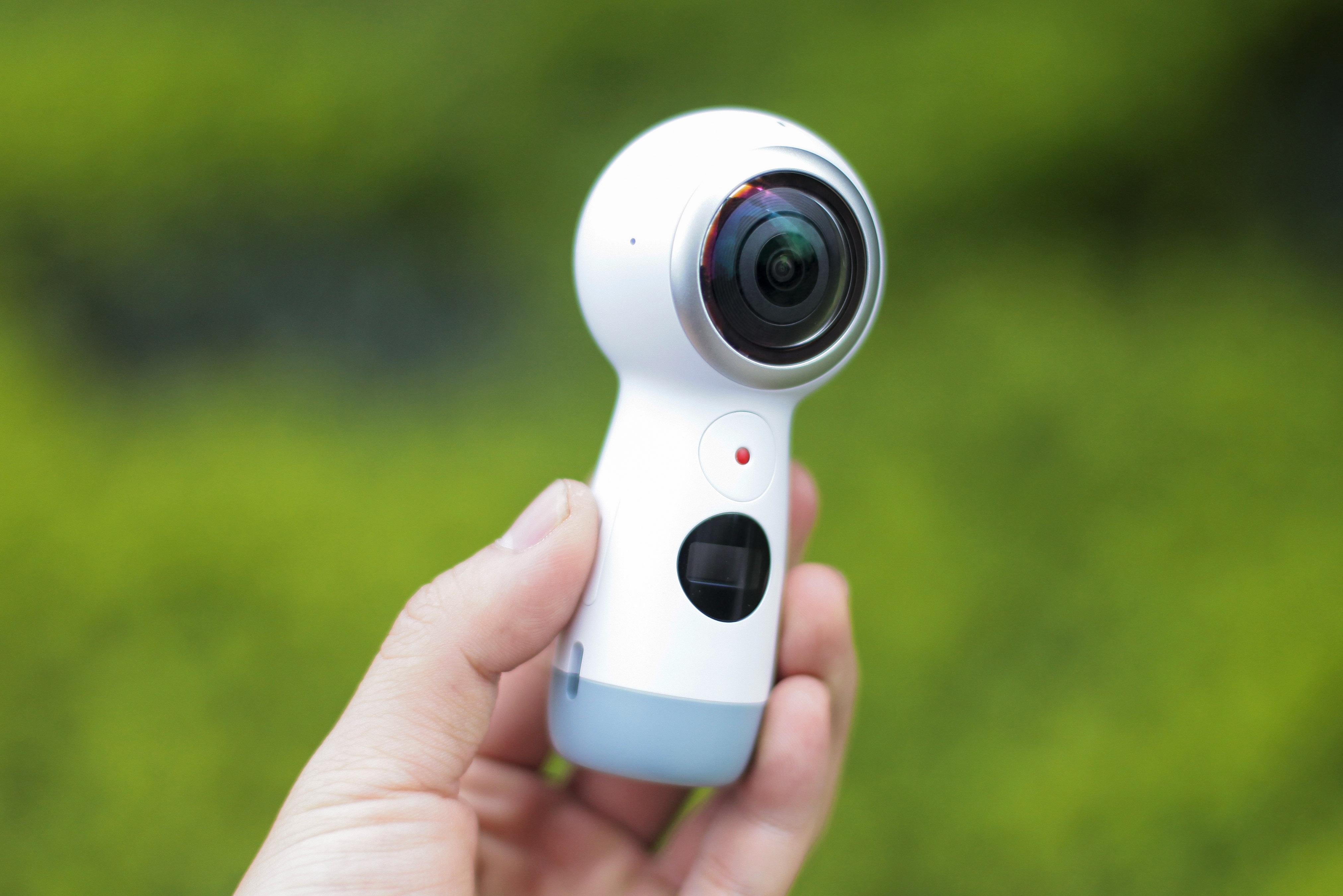 Samsung Gear 360 ảnh 4 Samsung Gear 360 anh 4