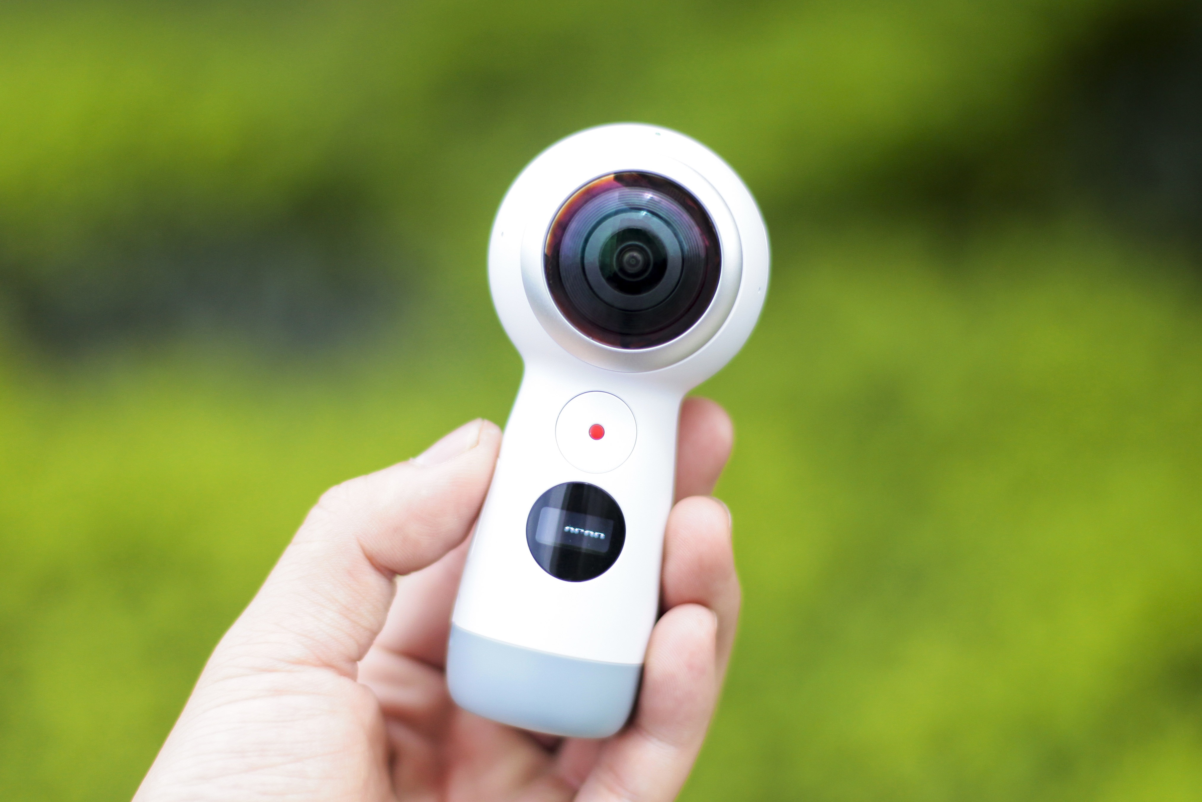 Samsung Gear 360 ảnh 3 Samsung Gear 360 anh 3