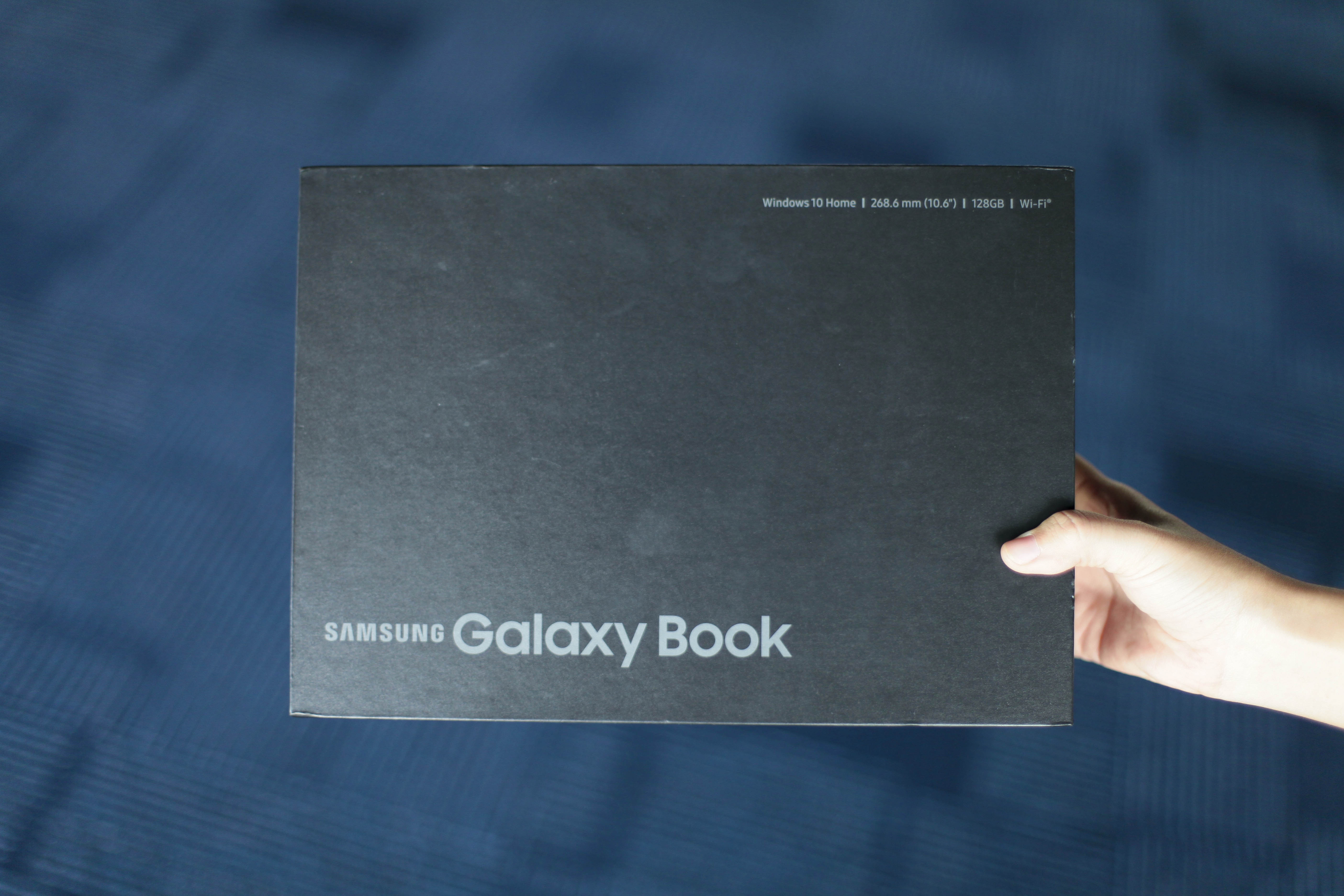 Samsung Galaxy Book anh 1