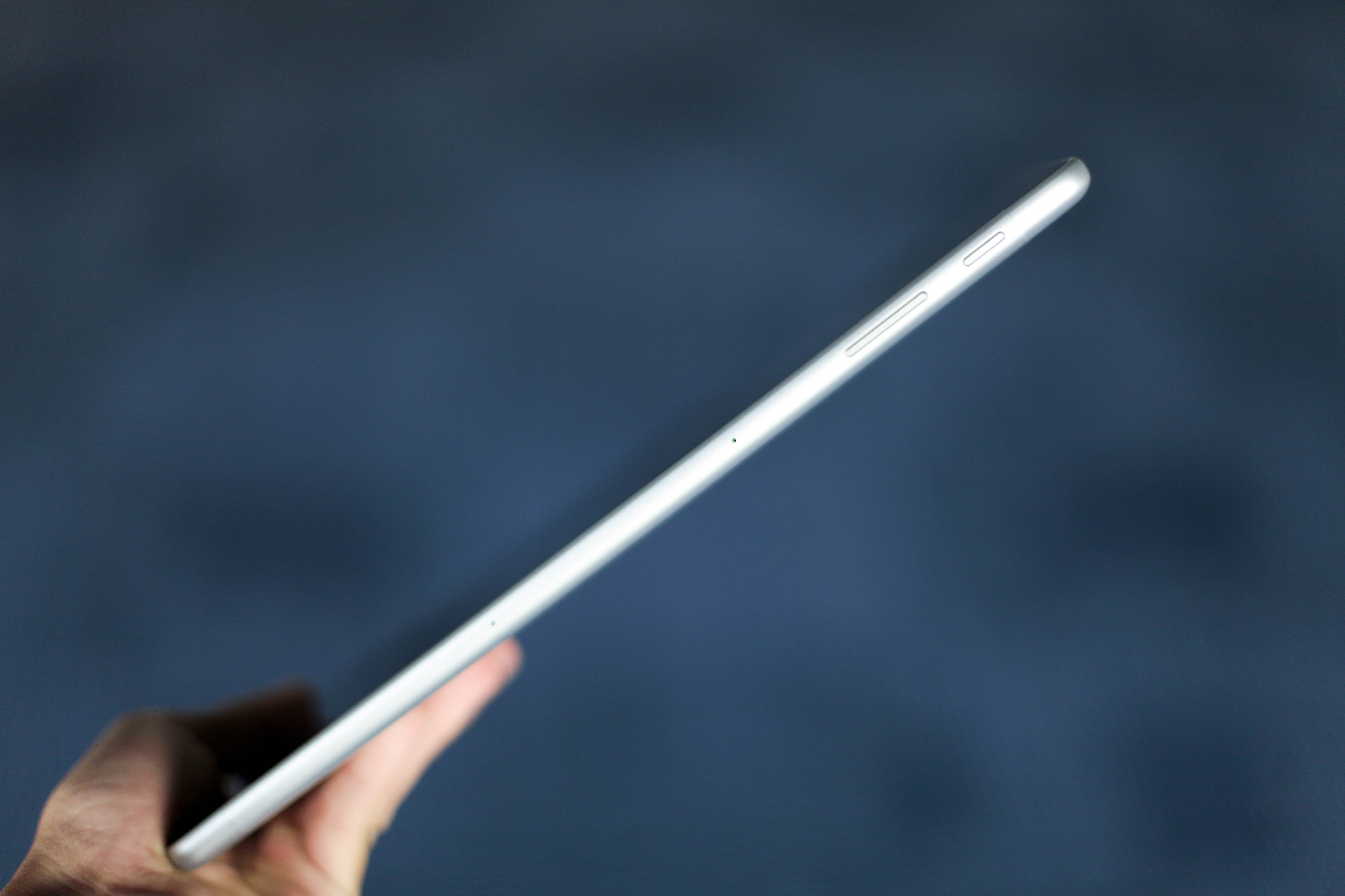 Samsung Galaxy Book anh 7