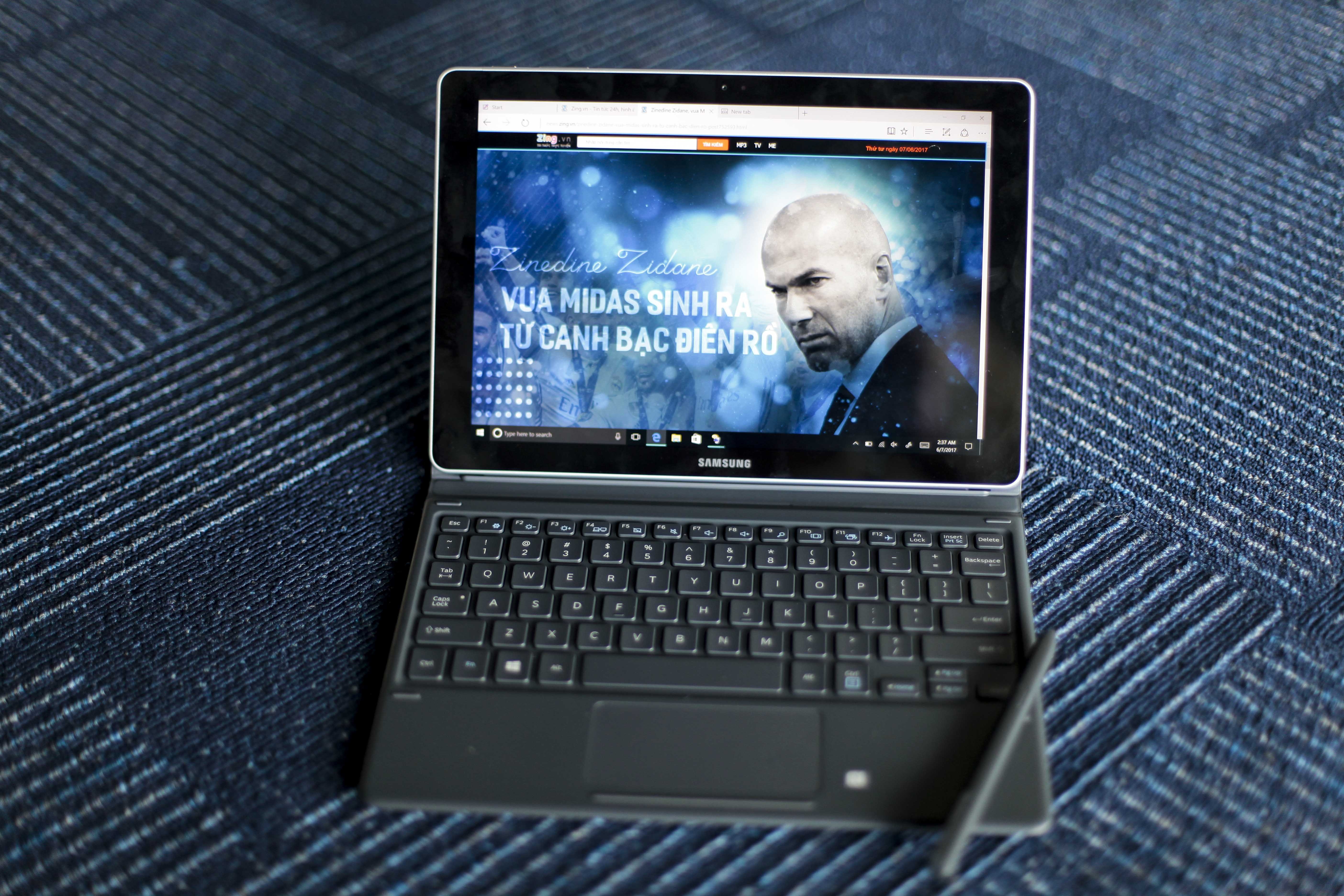 Samsung Galaxy Book anh 15