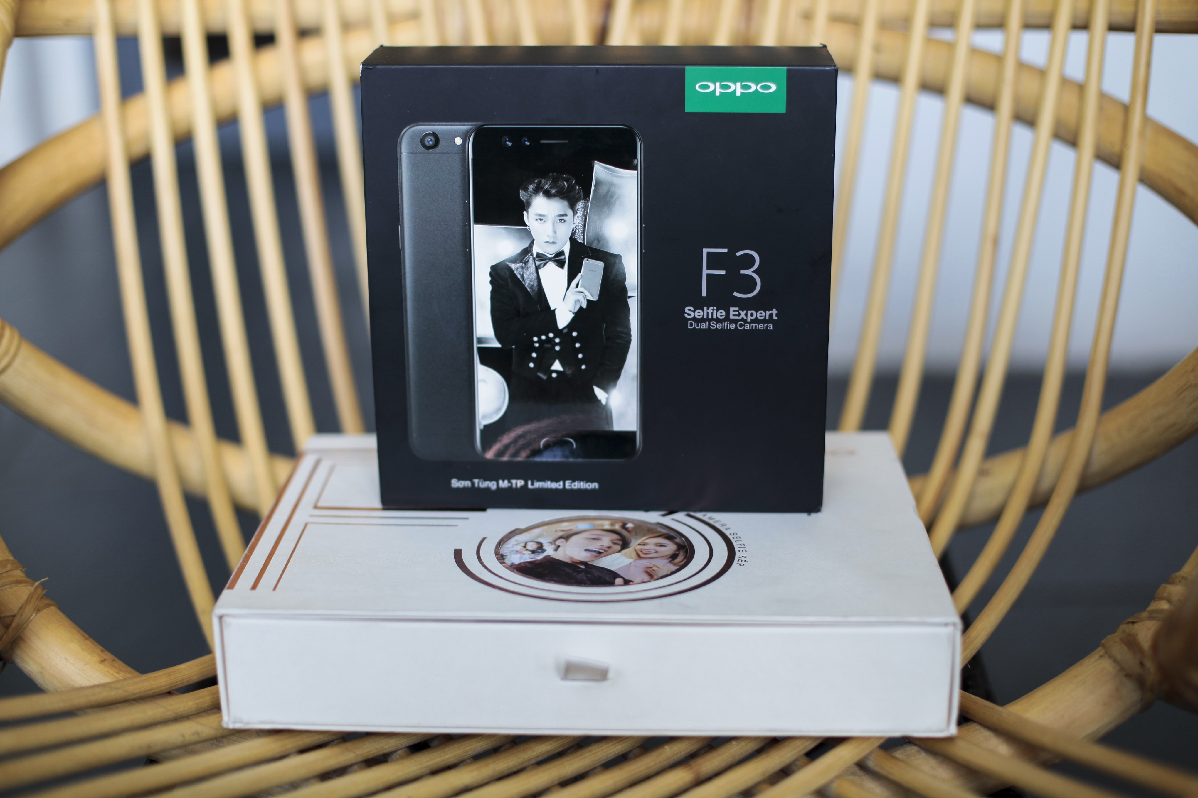 Oppo F3 Son Tung anh 1