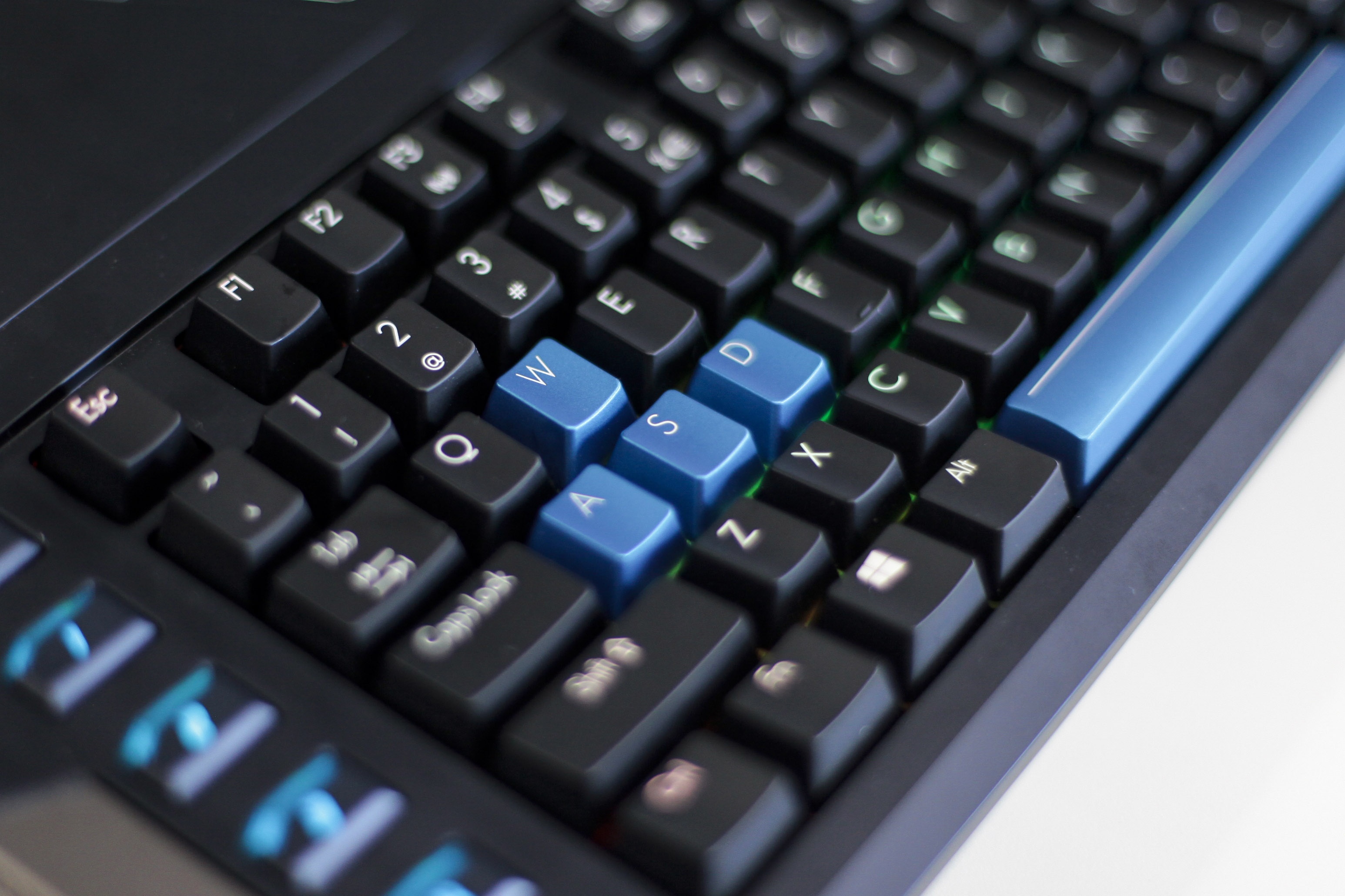 Acer Predator 21X gia 230 trieu ve Viet Nam anh 9