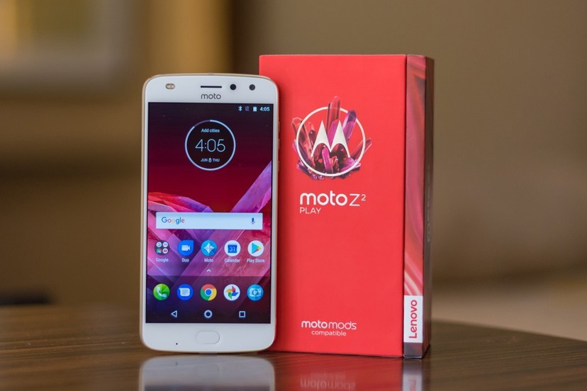 Moto Z2 Play ve Viet Nam, gia 10,9 trieu dong hinh anh