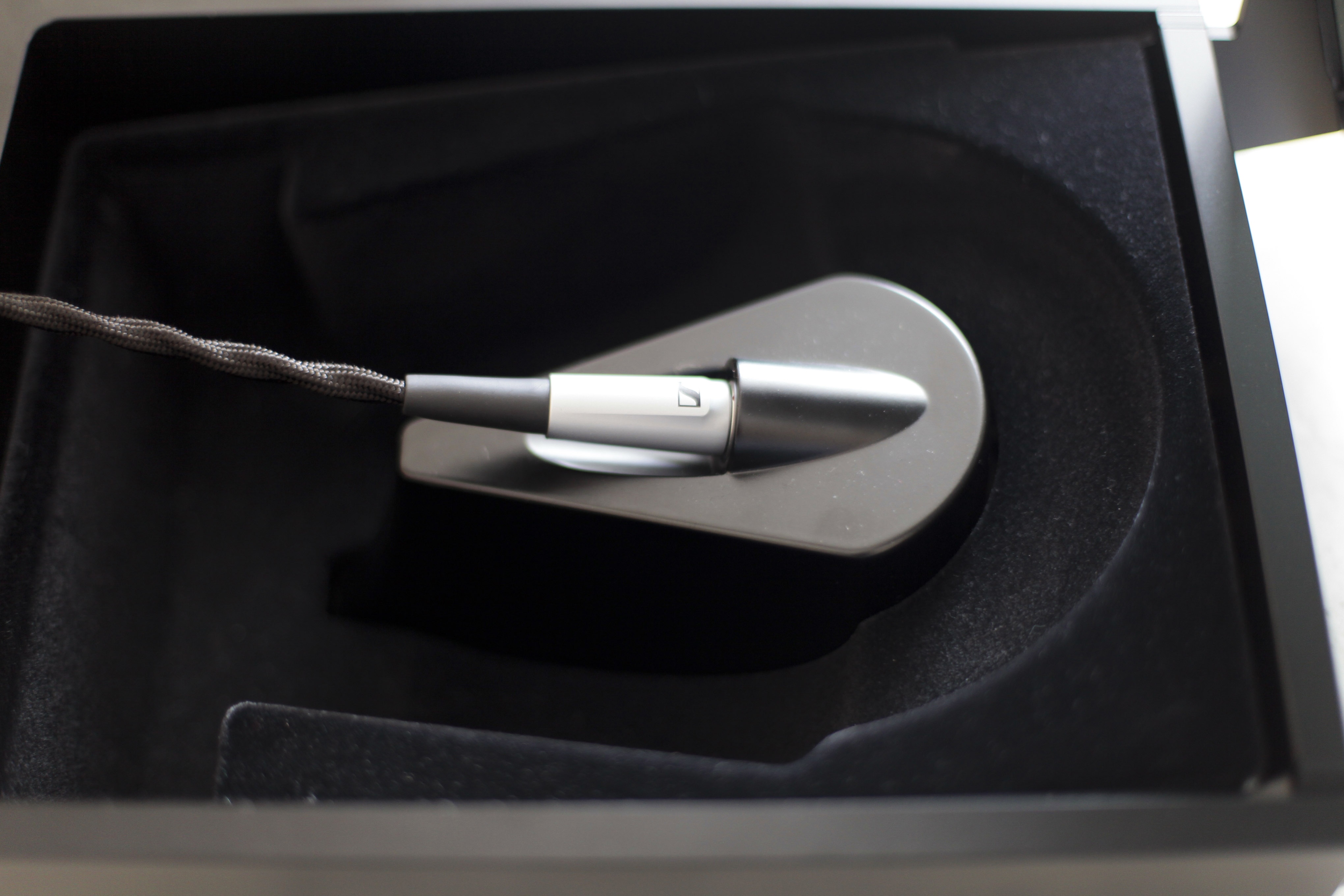 Sennheiser HE 1 gia 1, 7 ty tai Viet Nam anh 4