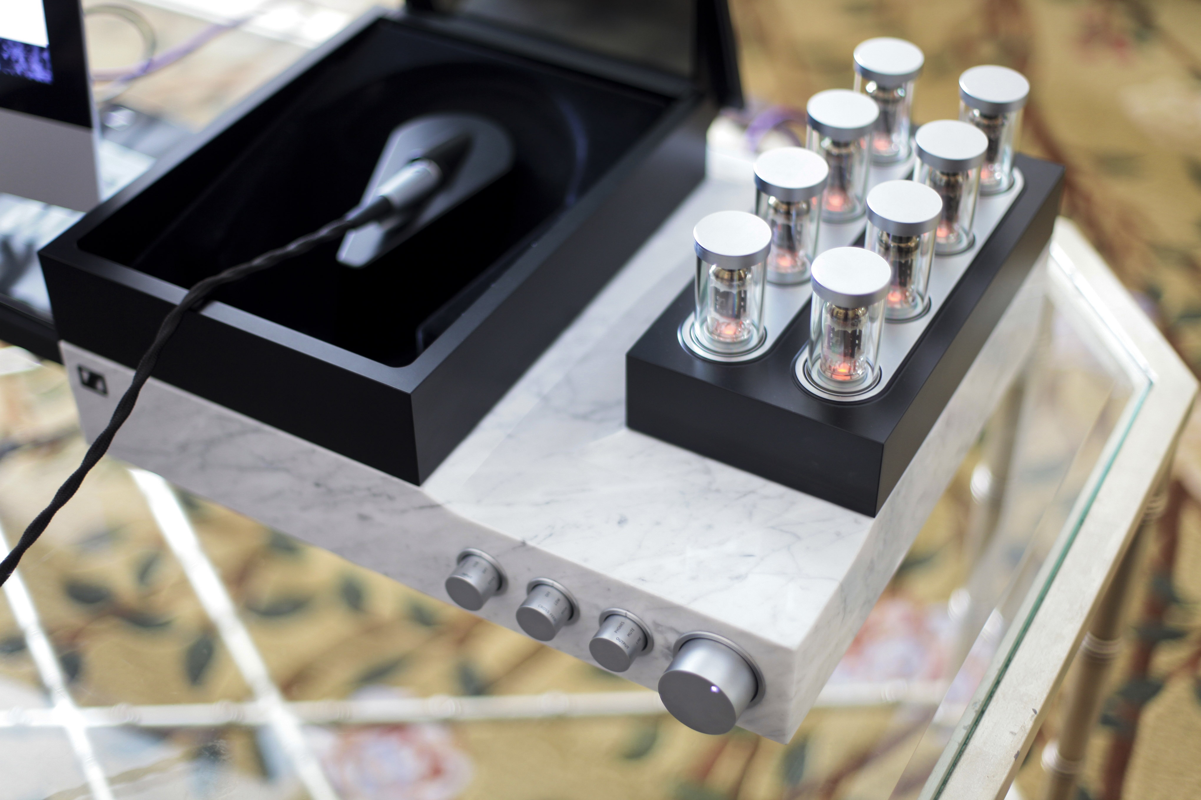 Sennheiser HE 1 gia 1, 7 ty tai Viet Nam anh 6