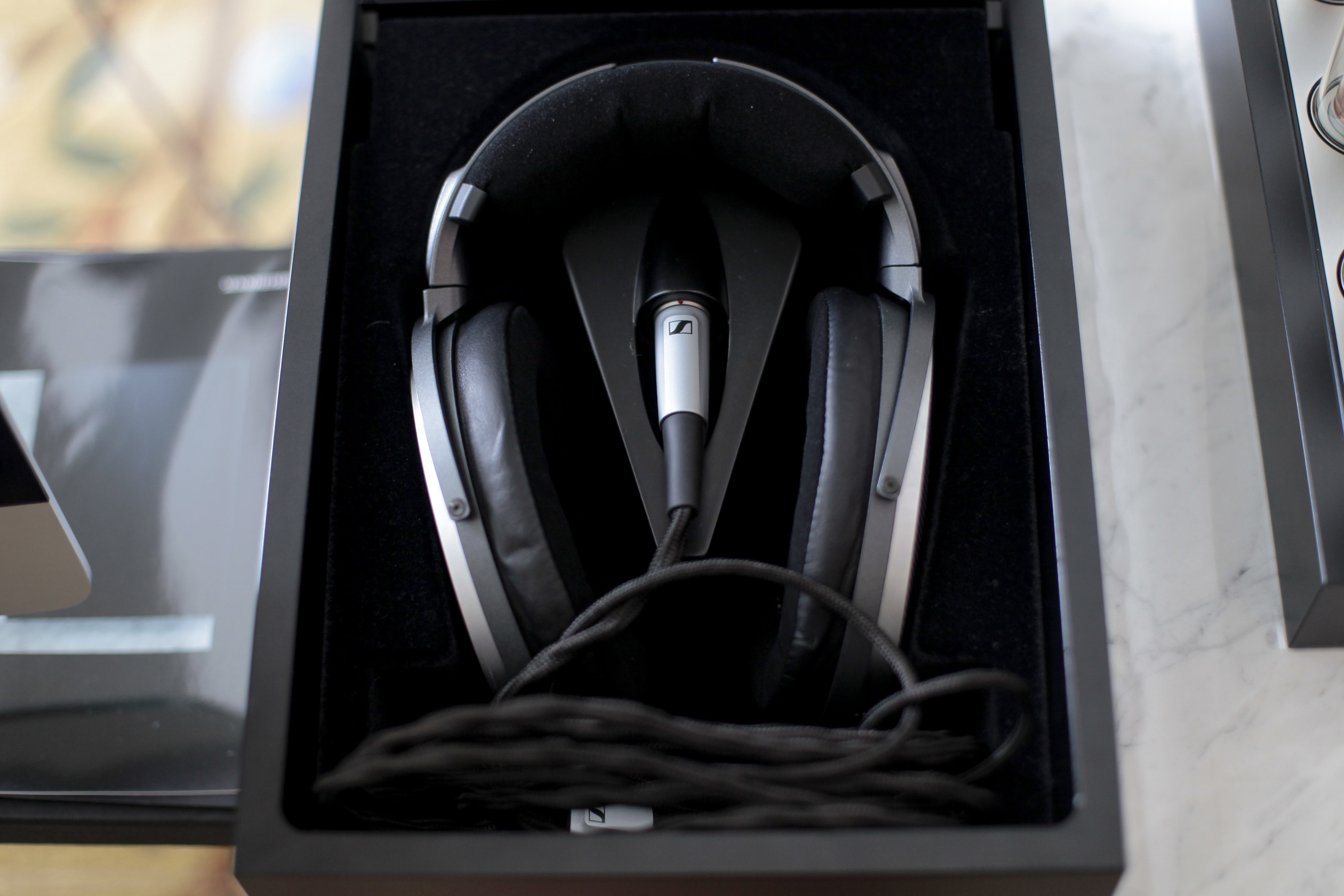 Sennheiser HE 1 giá 1, 7 tỷ tại Việt Nam ảnh 2 Sennheiser HE 1 gia 1, 7 ty tai Viet Nam anh 2