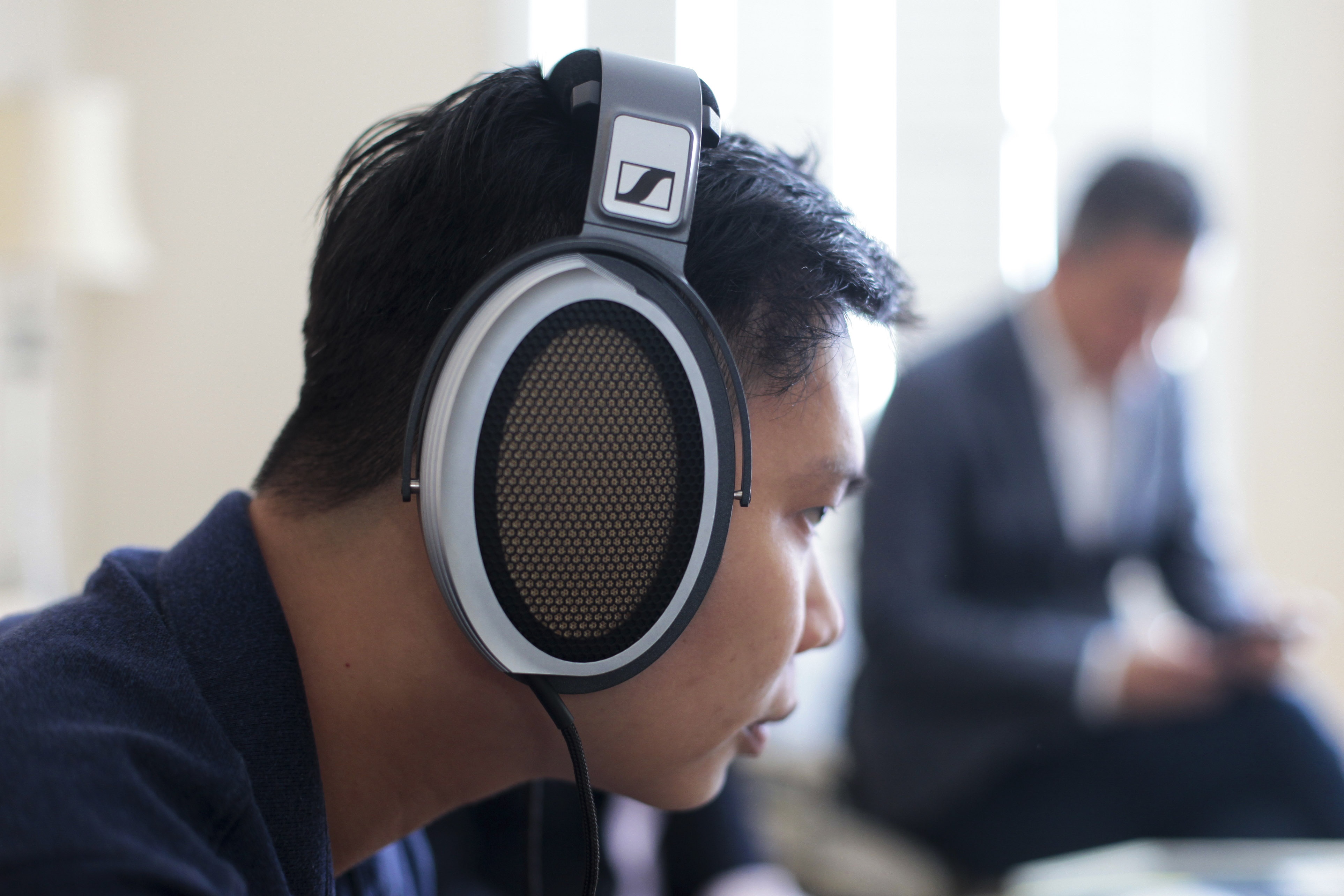 Tai nghe gia 1,7 ty dong cua Sennheiser ve Viet Nam hinh anh