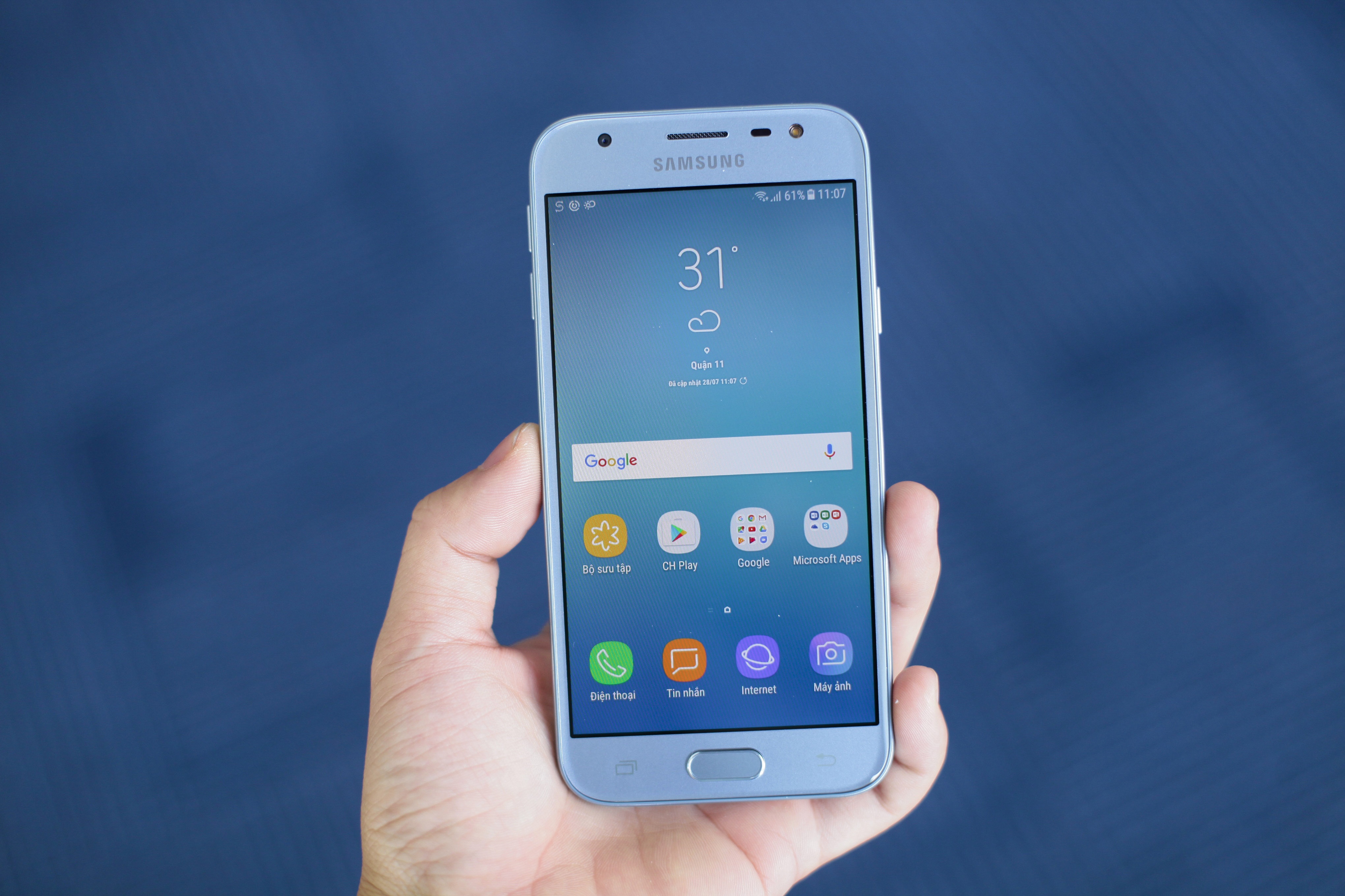 Samsung Galaxy J3 Pro anh 3