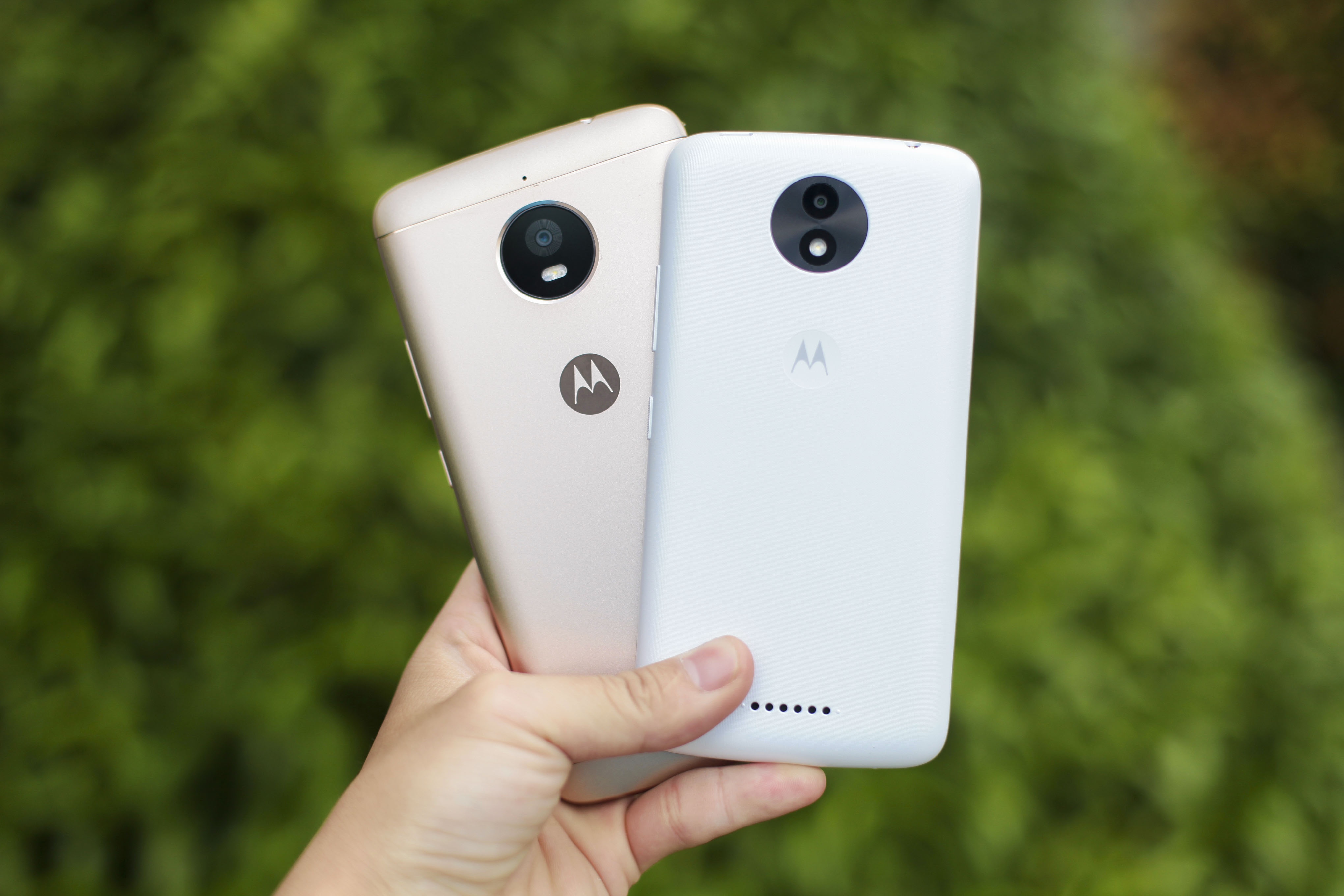 Smartphone gia re Motorola anh 2