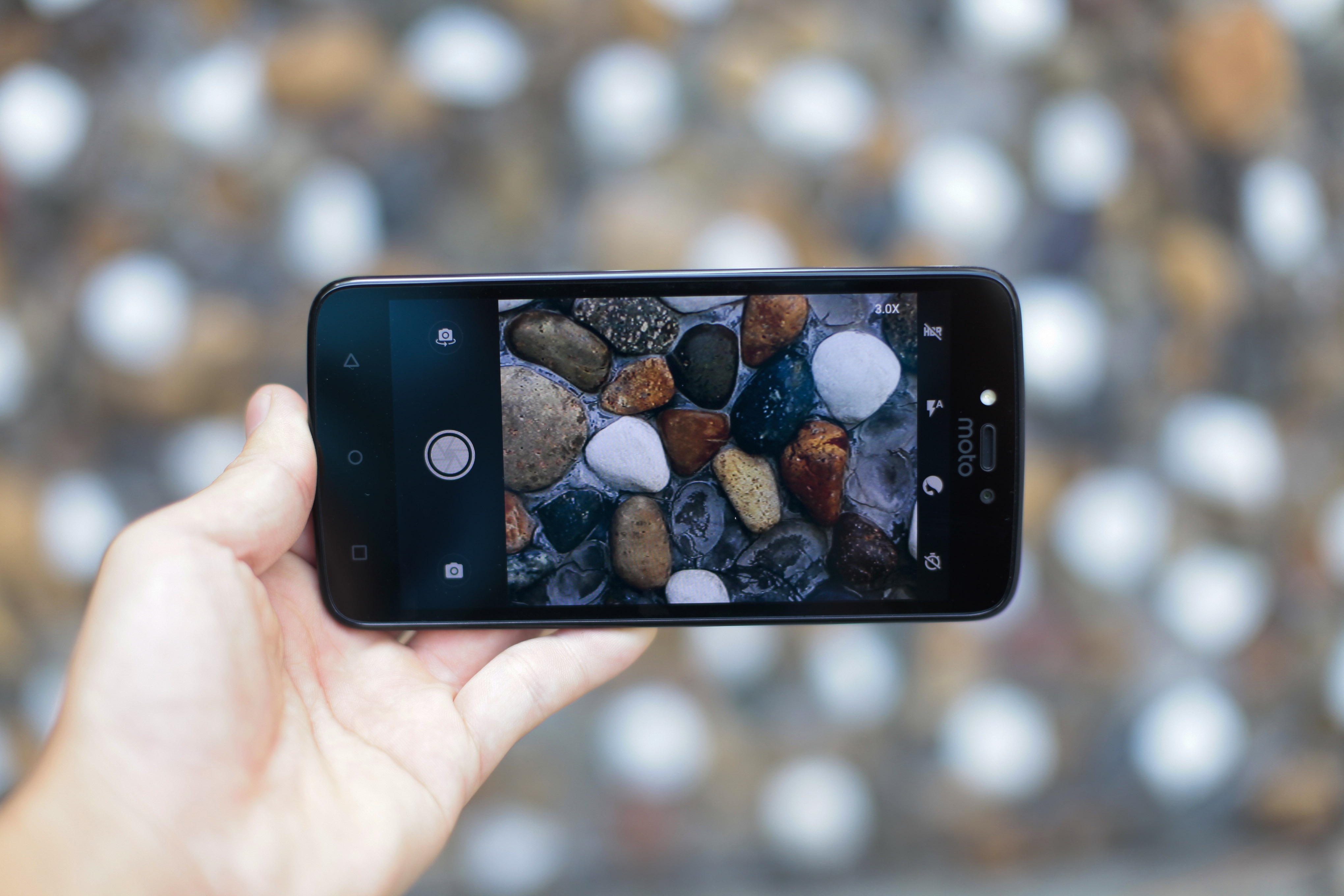 Smartphone gia re Motorola anh 11