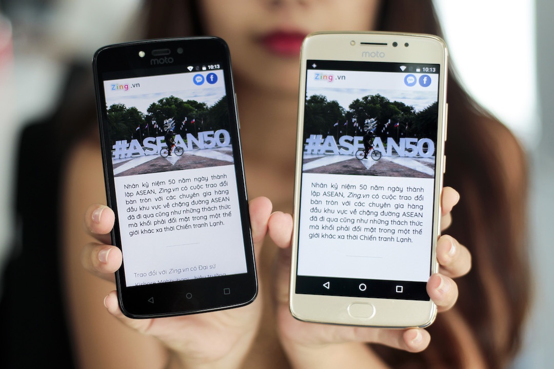 Mo hop smartphone gia re, pin trau cua Motorola vua len ke hinh anh