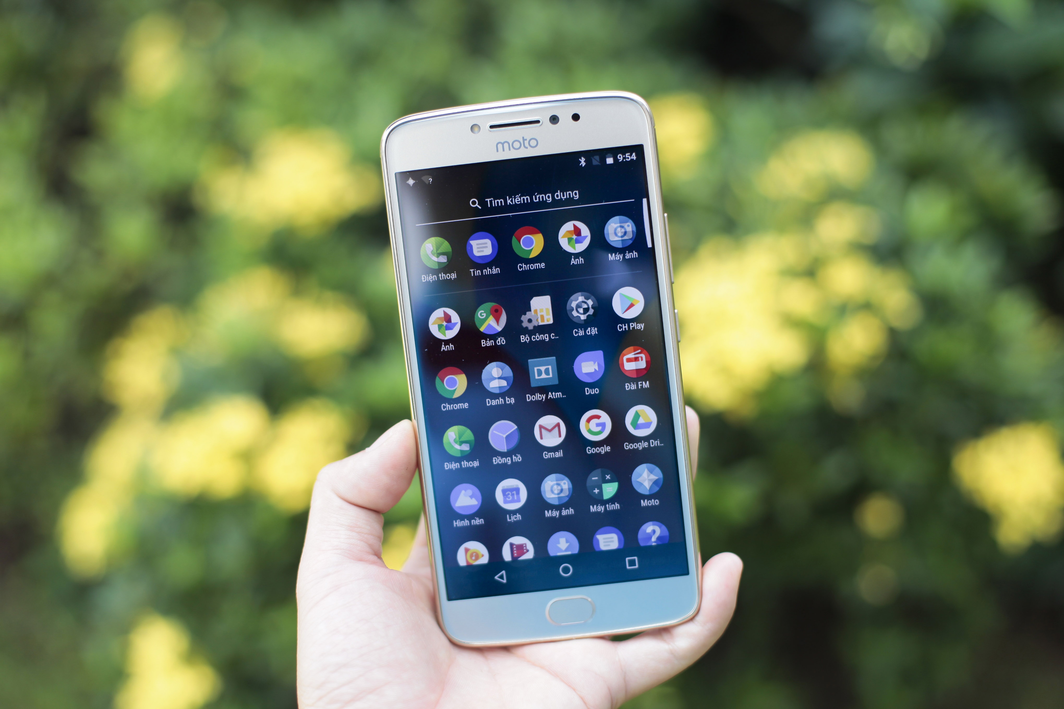 Smartphone gia re Motorola anh 3