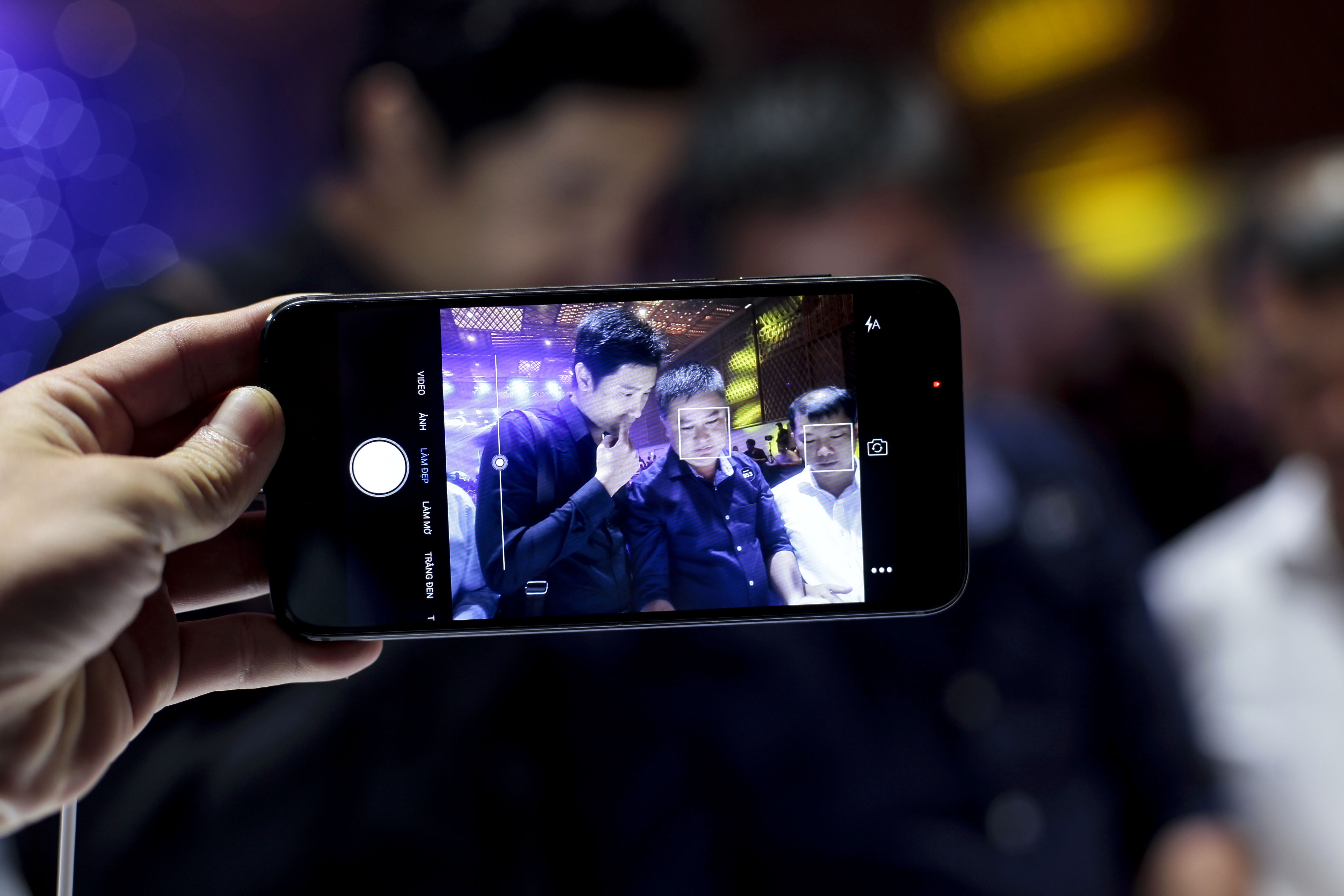 Asanzo Z5 va S5 anh 4