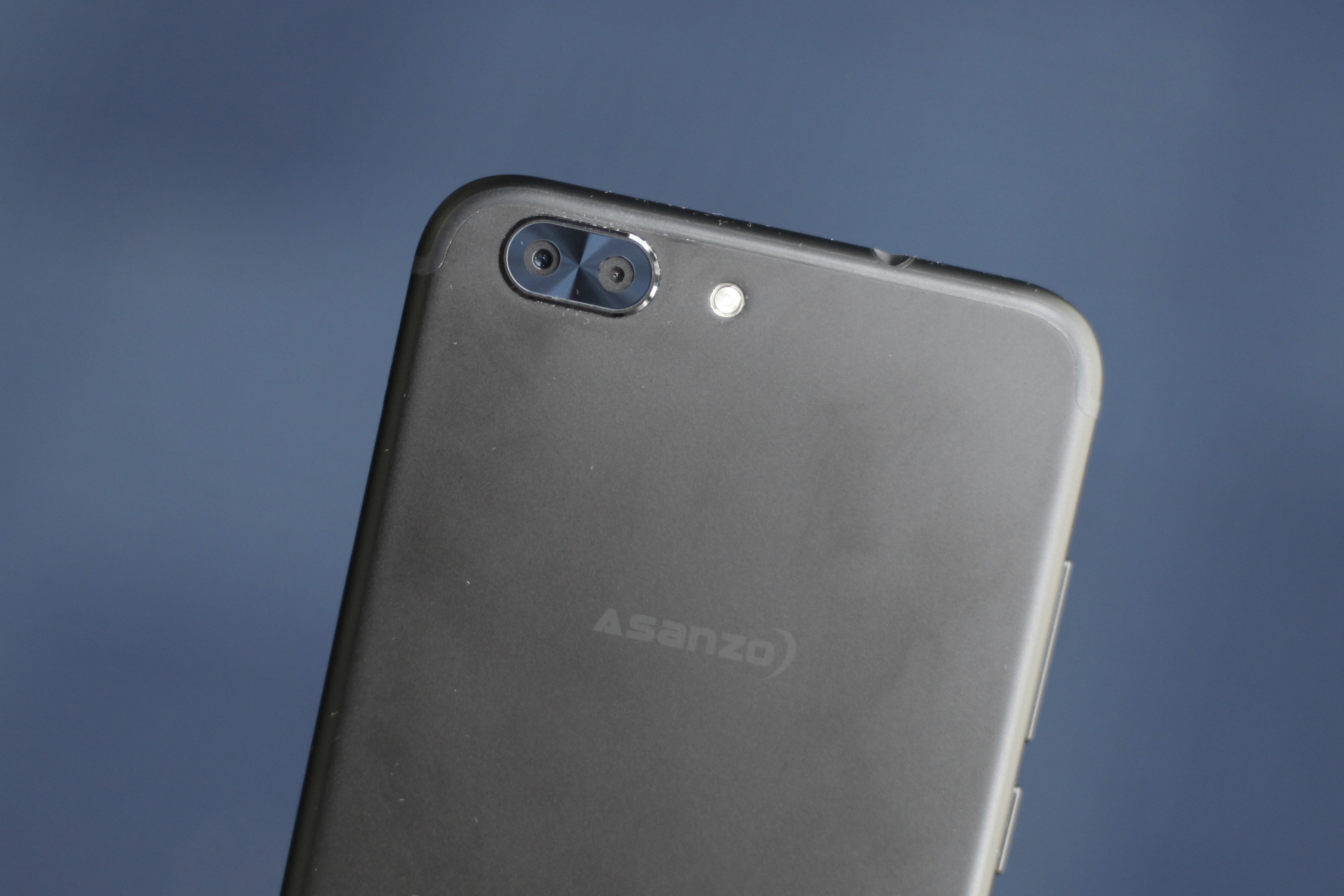 Asanzo Z5 anh 5