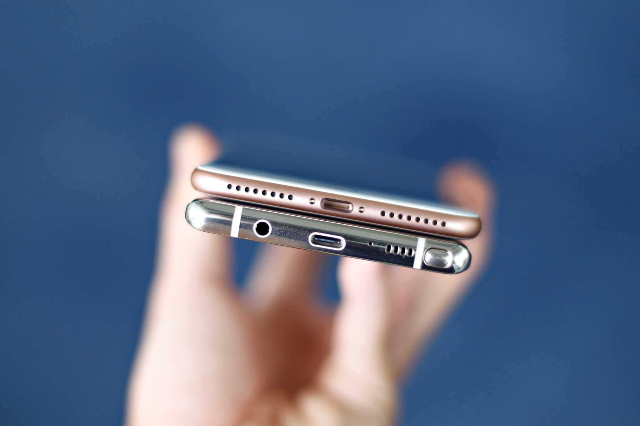 Samsung Galaxy Note 8 voi iPhone 8 anh 5