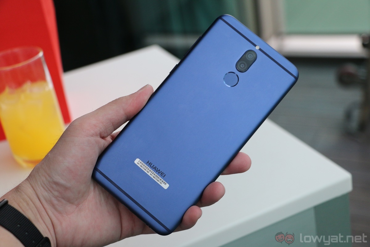 Smartphone tam trung anh 3