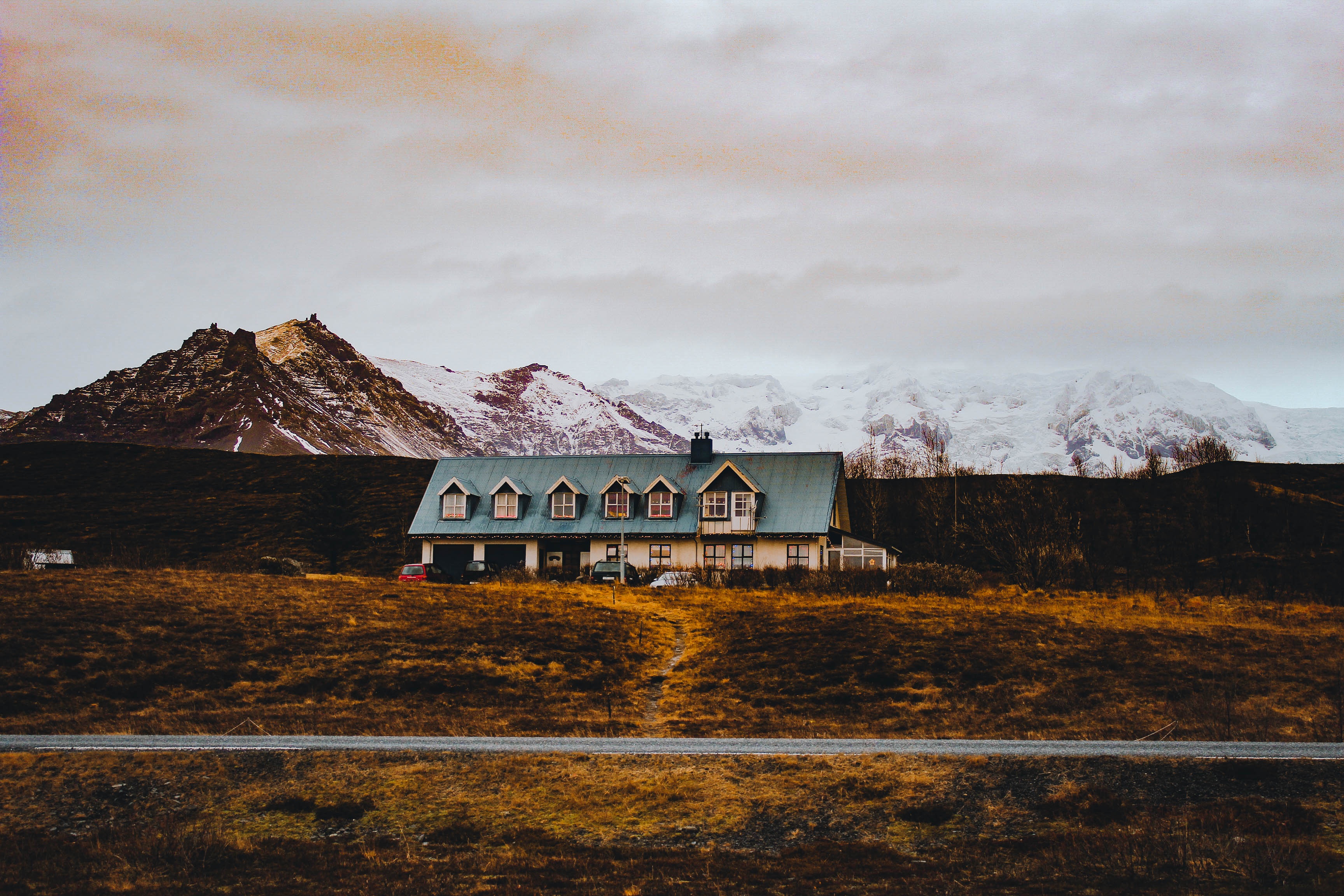 Chinh phuc Iceland: Song bang vuc tuyet va nhung ngon nui lua ngu quen hinh anh