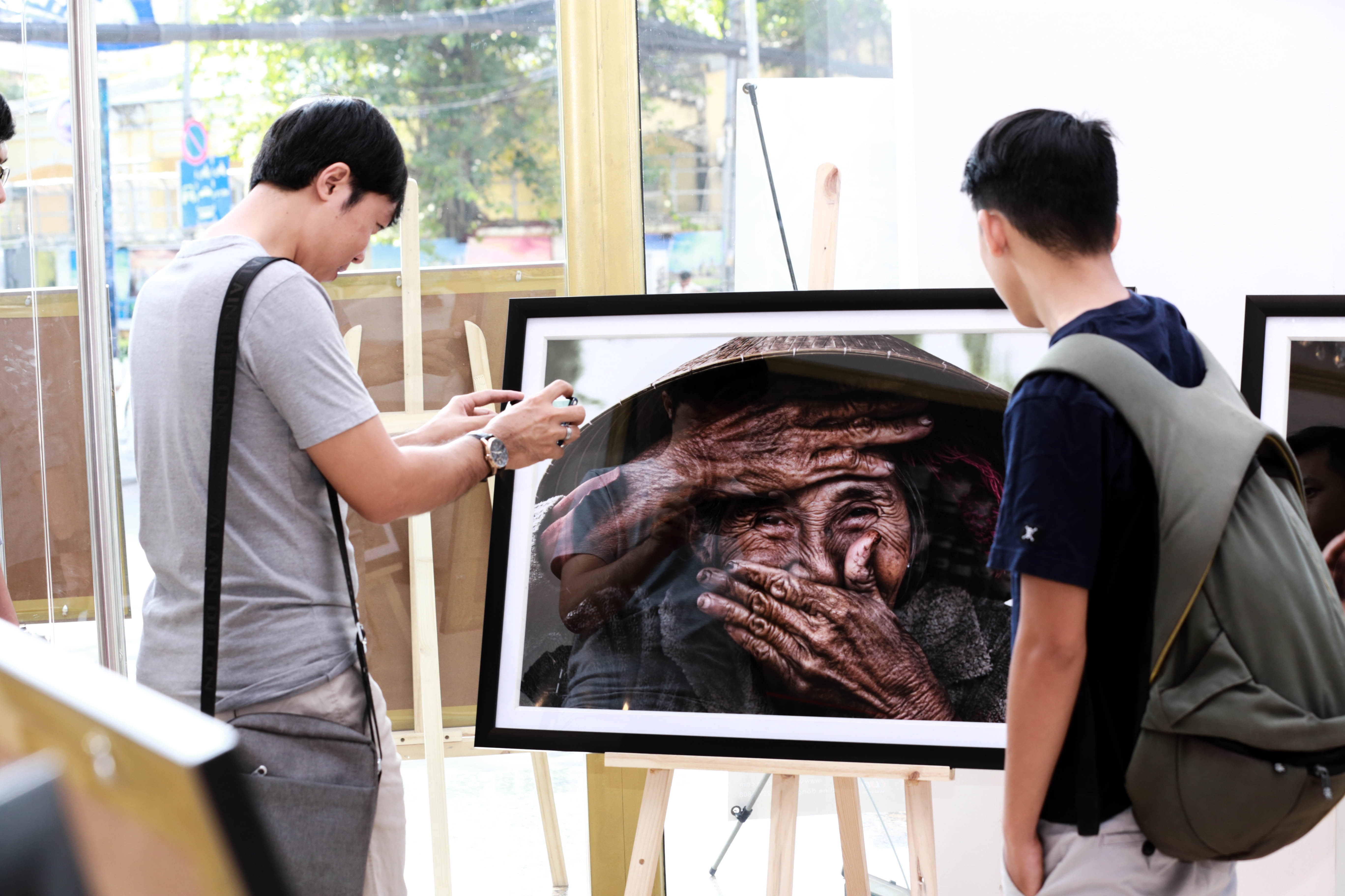 Viet Nam qua ong kinh Rehahn anh 1