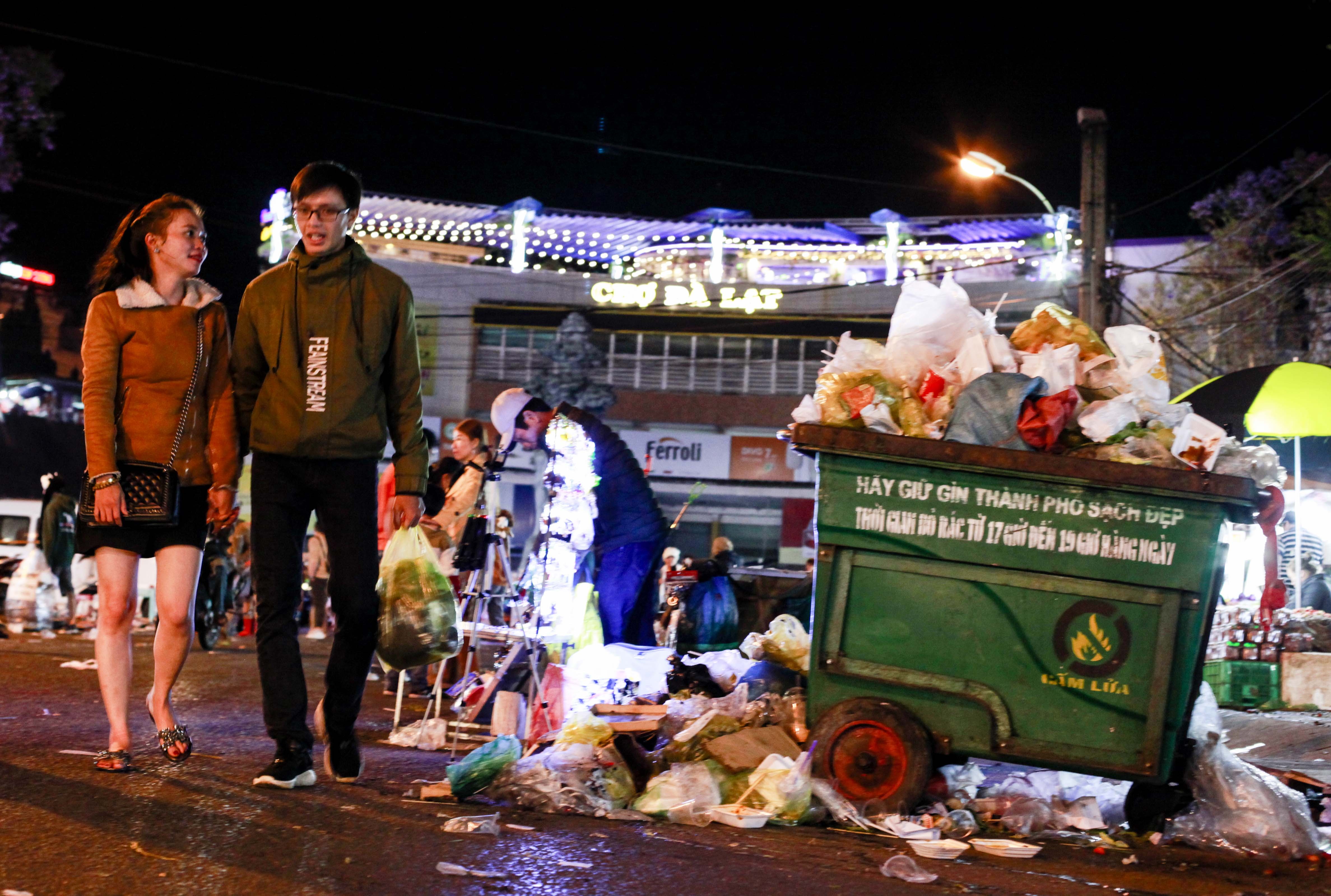 Cho dem Da Lat anh 10
