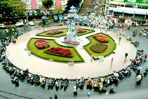 Cho dem Da Lat anh 1