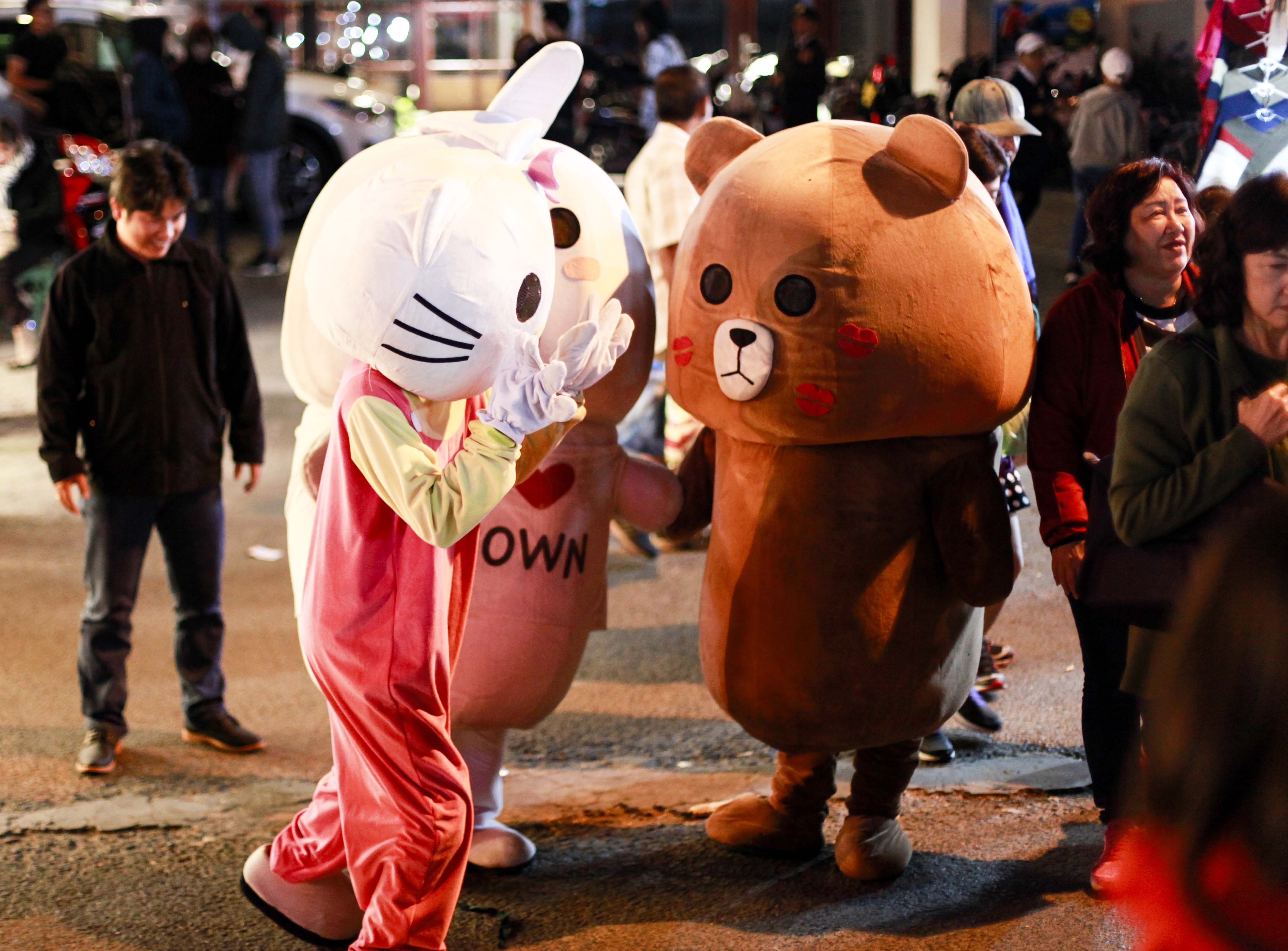 Cho dem Da Lat anh 13